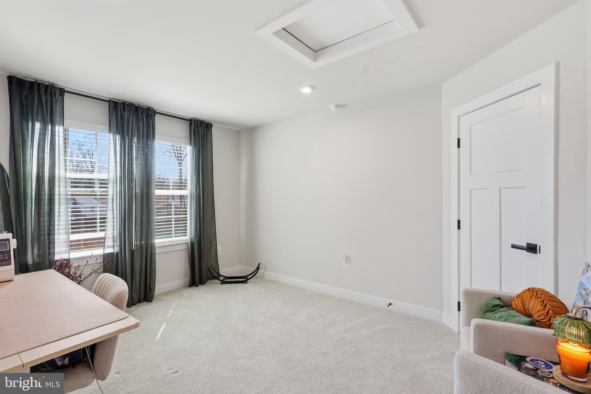 WOODBERRY MANOR - Residential