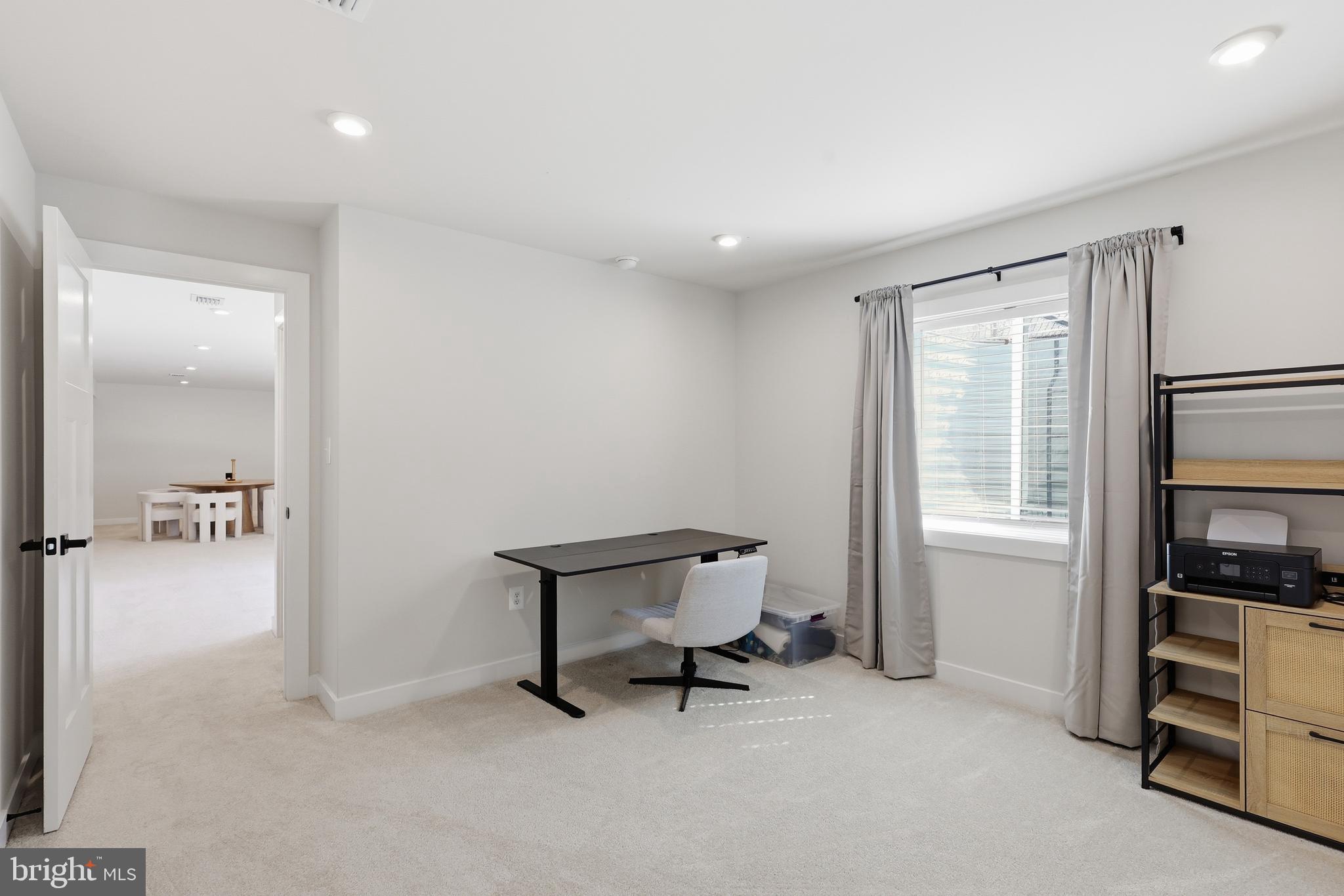 WOODBERRY MANOR - Residential