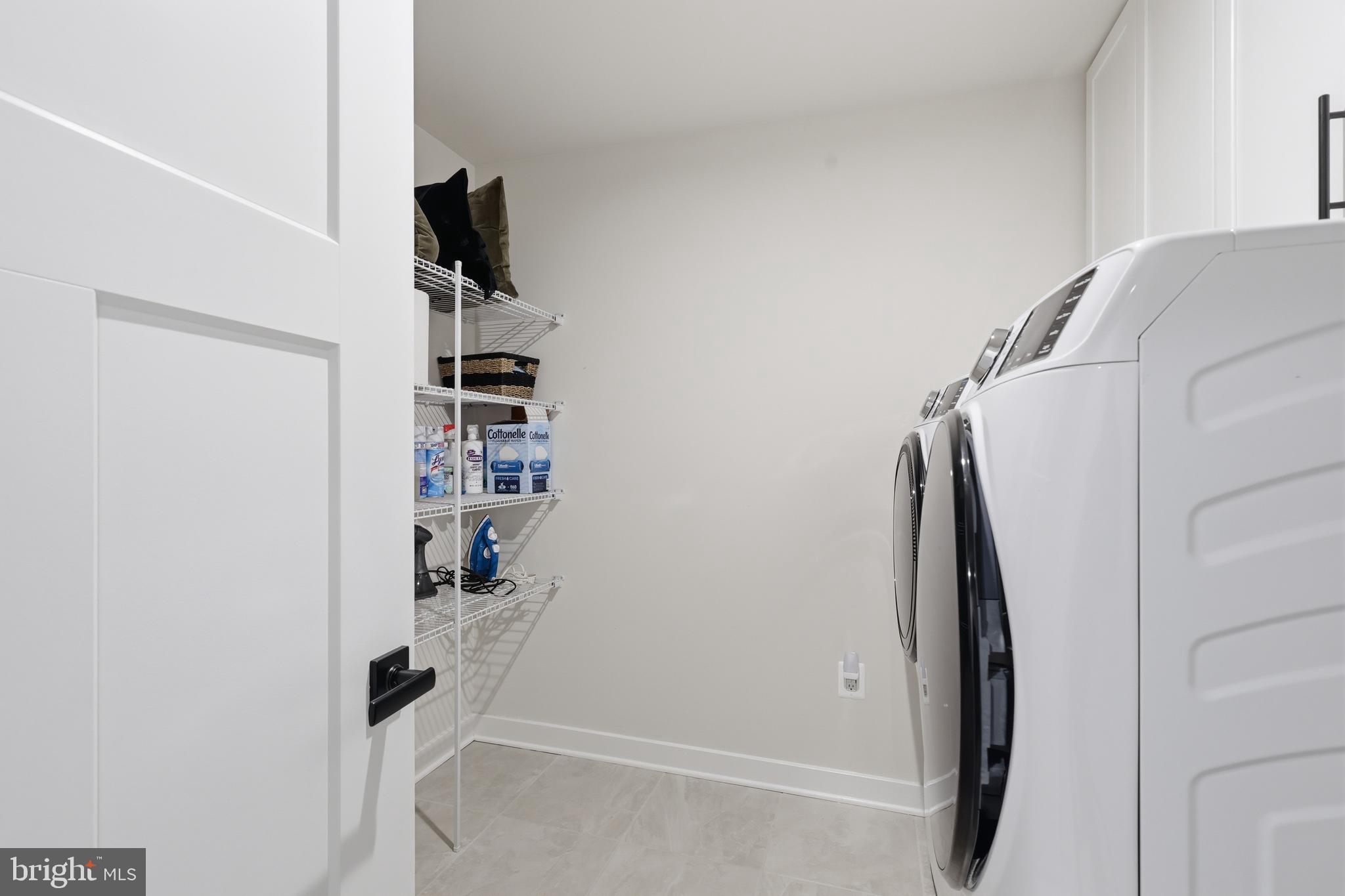 WOODBERRY MANOR - Residential