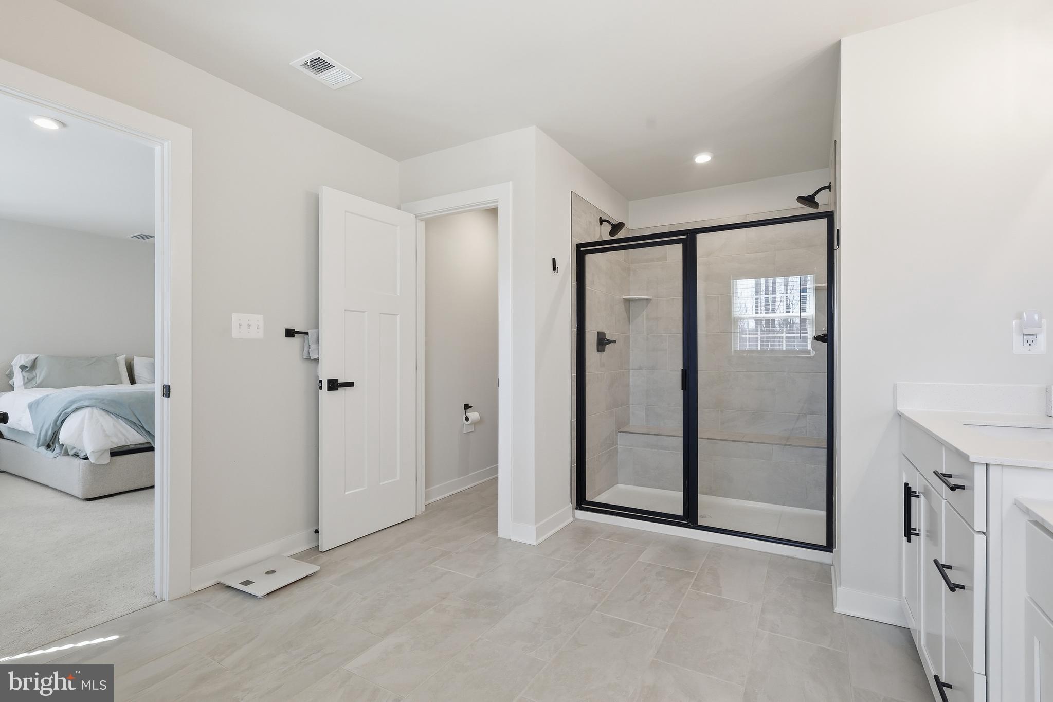 WOODBERRY MANOR - Residential