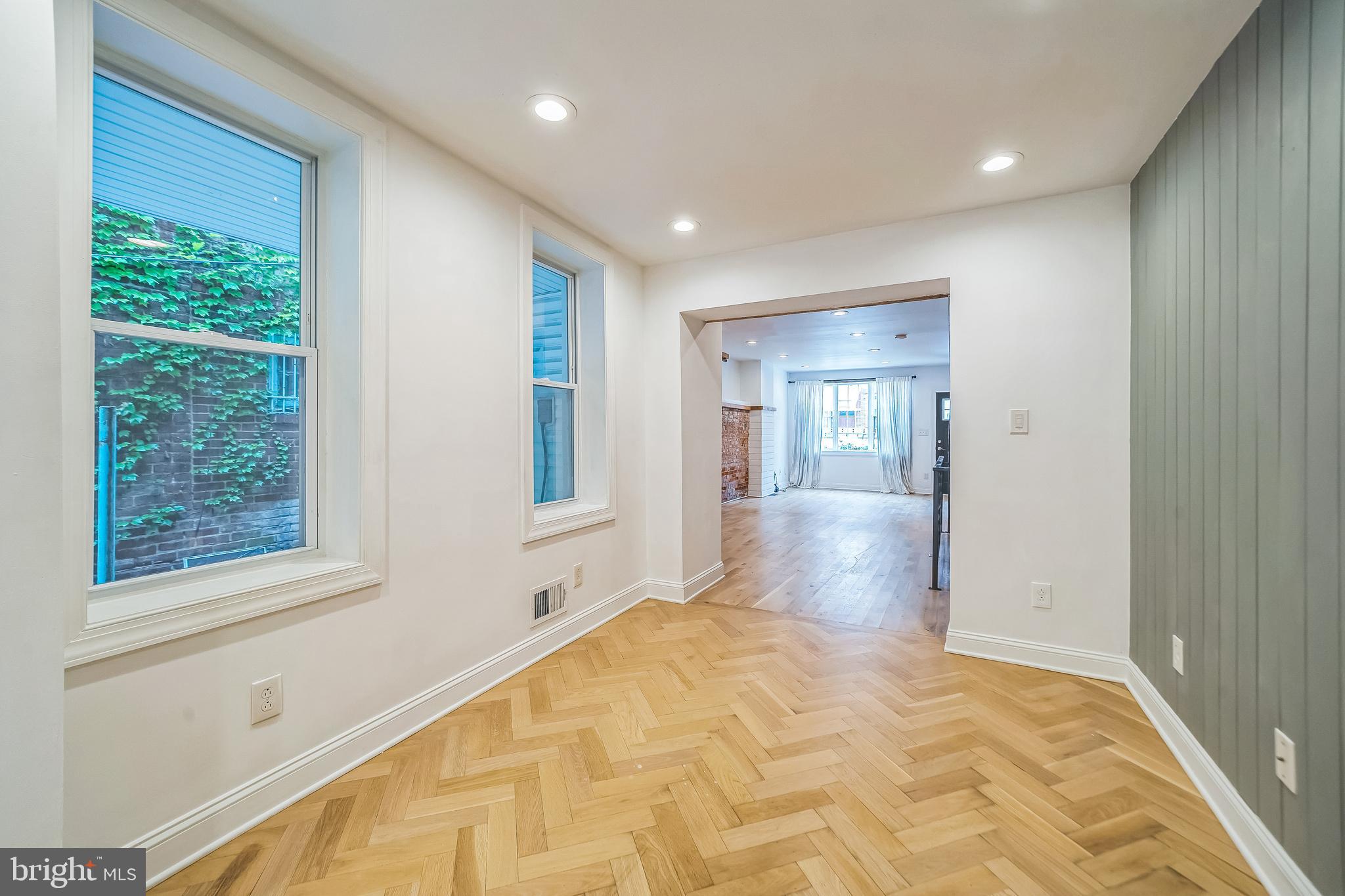 DICKINSON NARROWS - Residential
