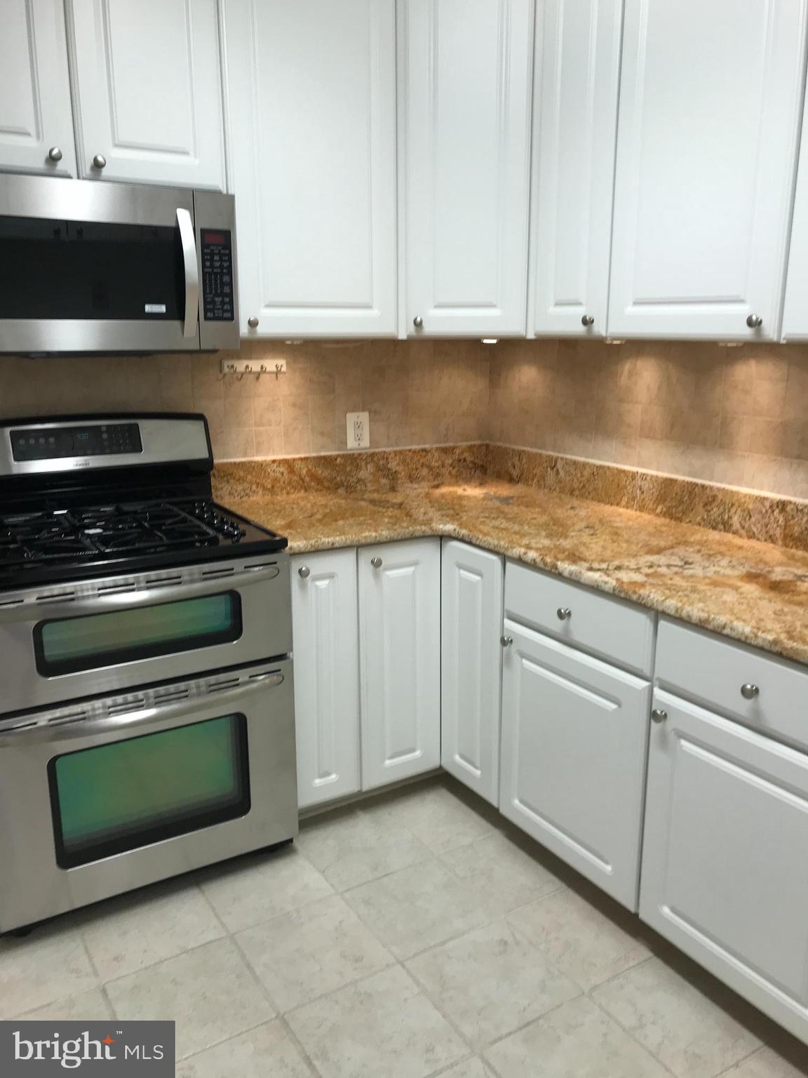 KENWOOD - Residential Lease