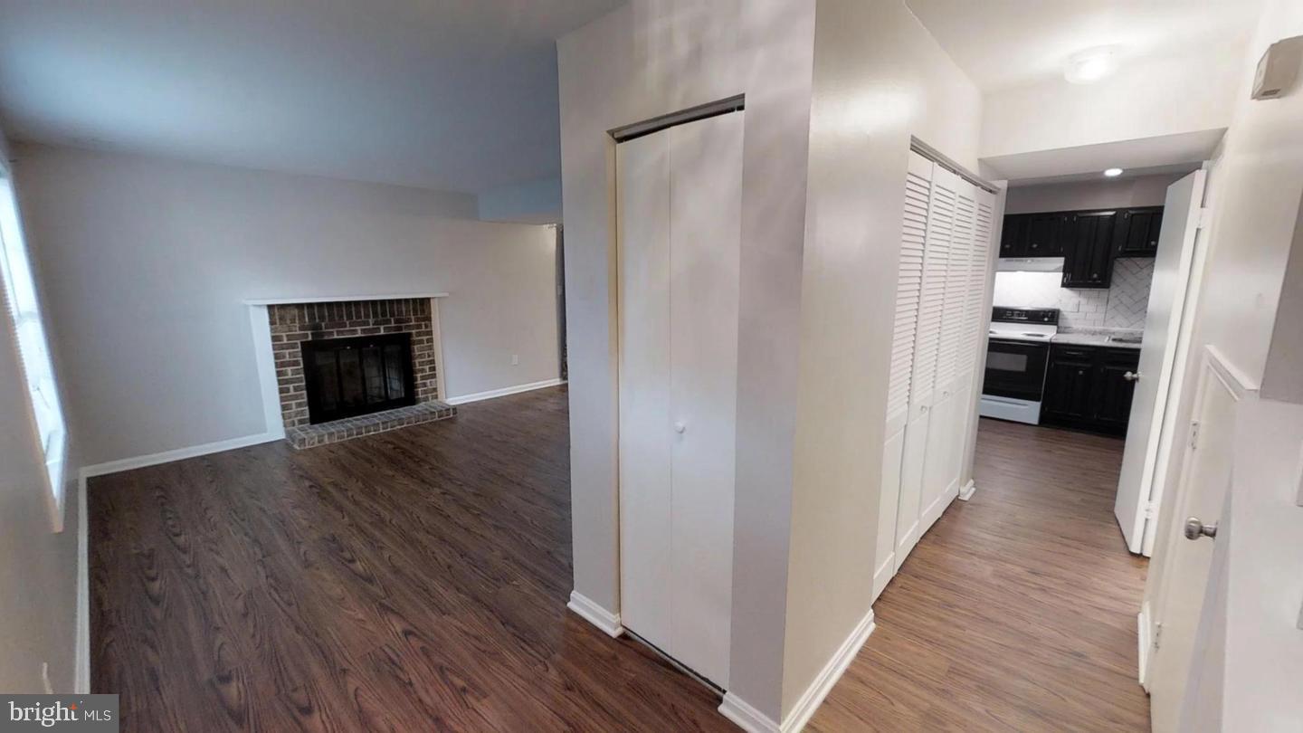 SAINT CHARLES - Residential Lease