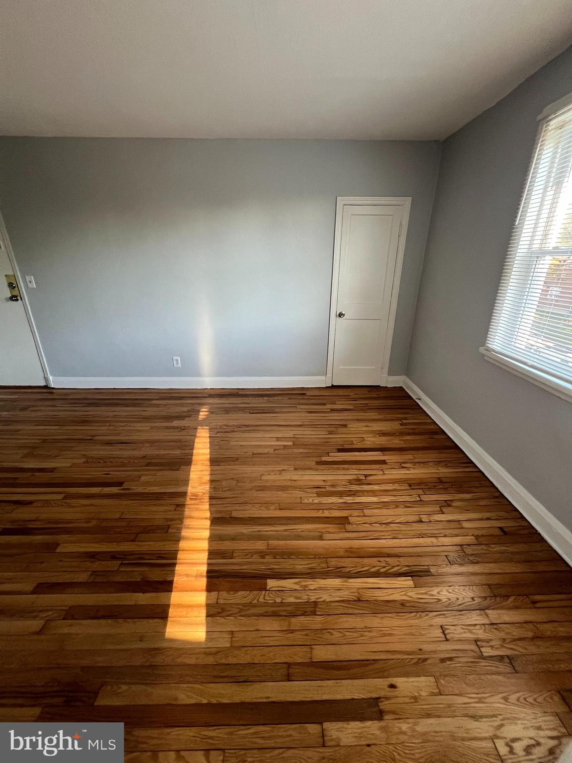 GLEN OAKS - Residential Income