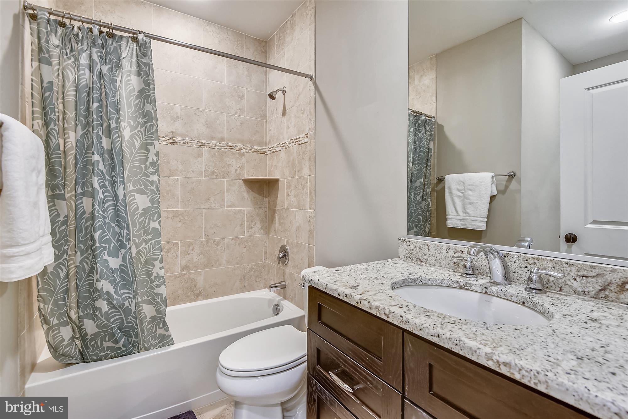 CHESTERBROOK MANOR - Residential