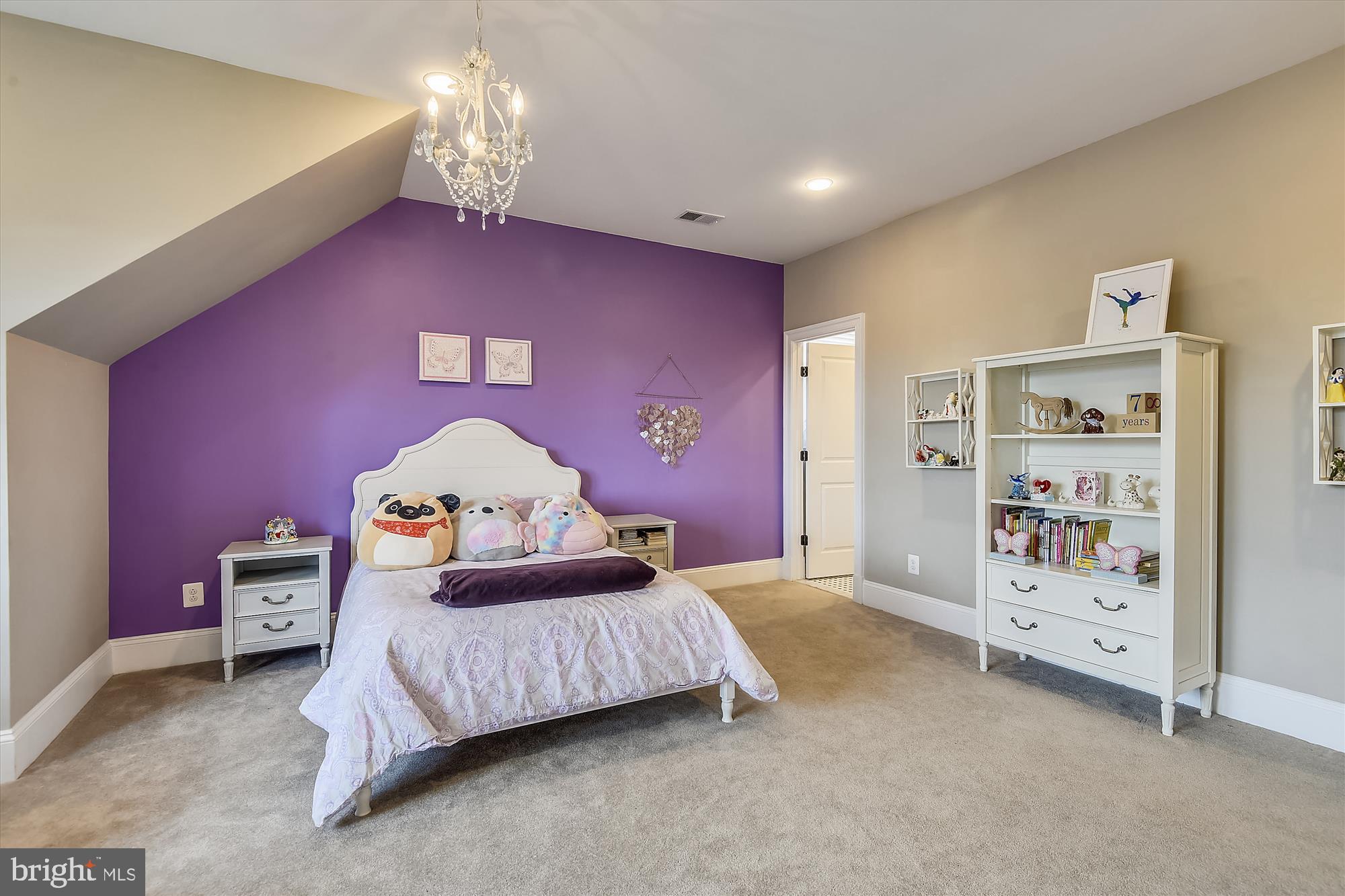 CHESTERBROOK MANOR - Residential