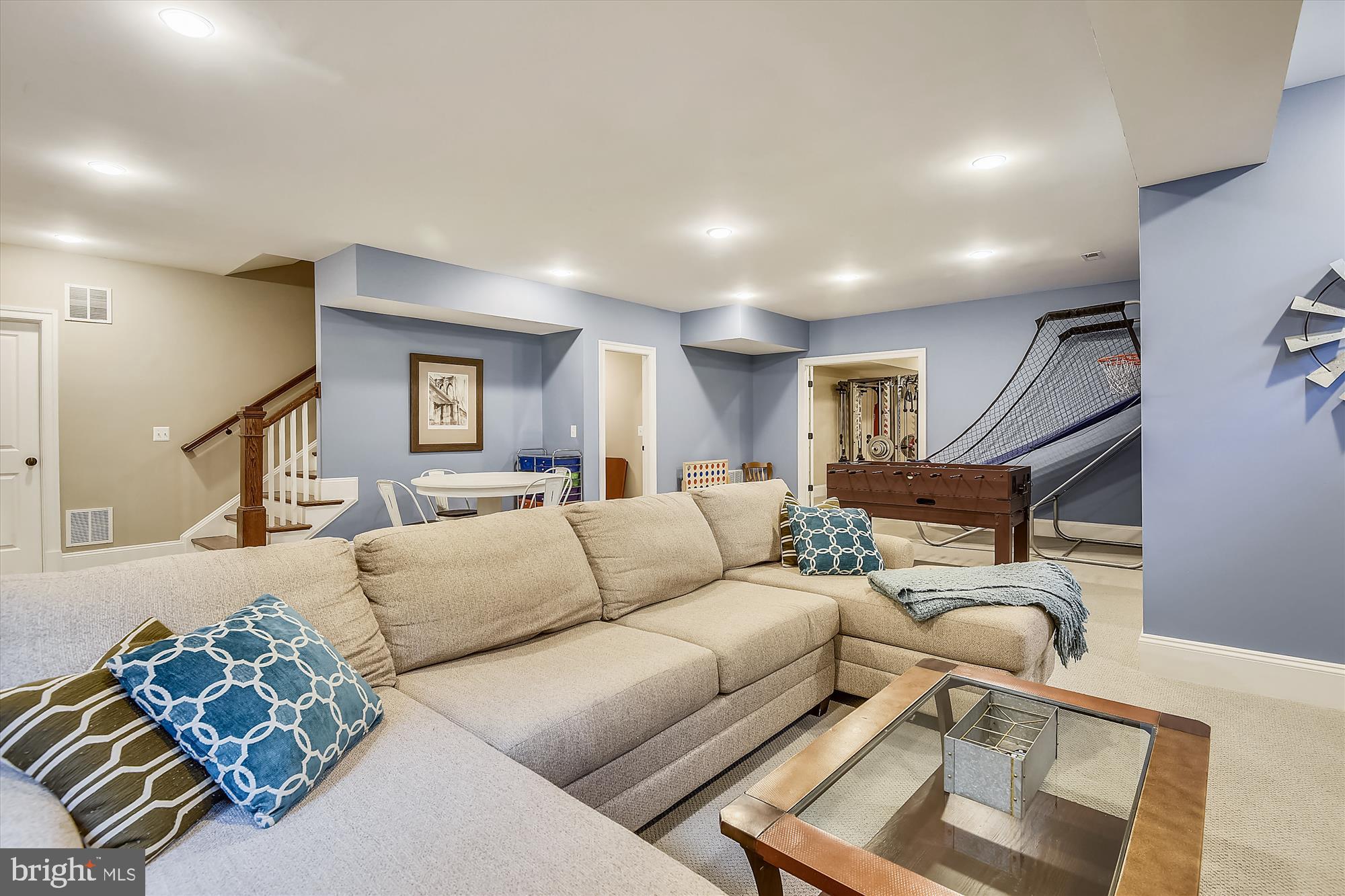 CHESTERBROOK MANOR - Residential