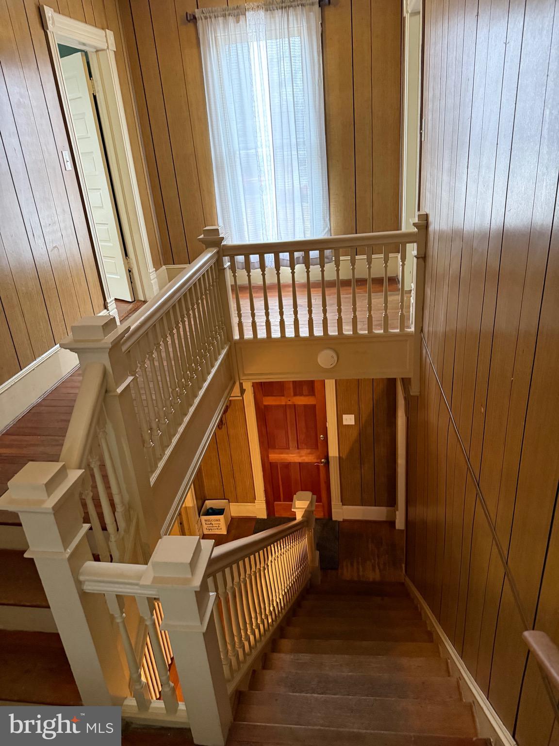 DAVIS STRASBURG - Residential Lease