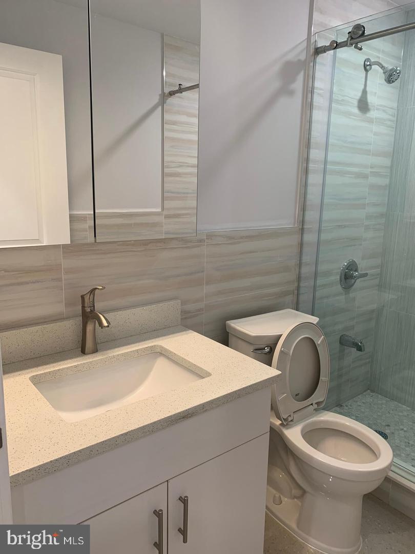 SPRING GARDEN - Residential Lease