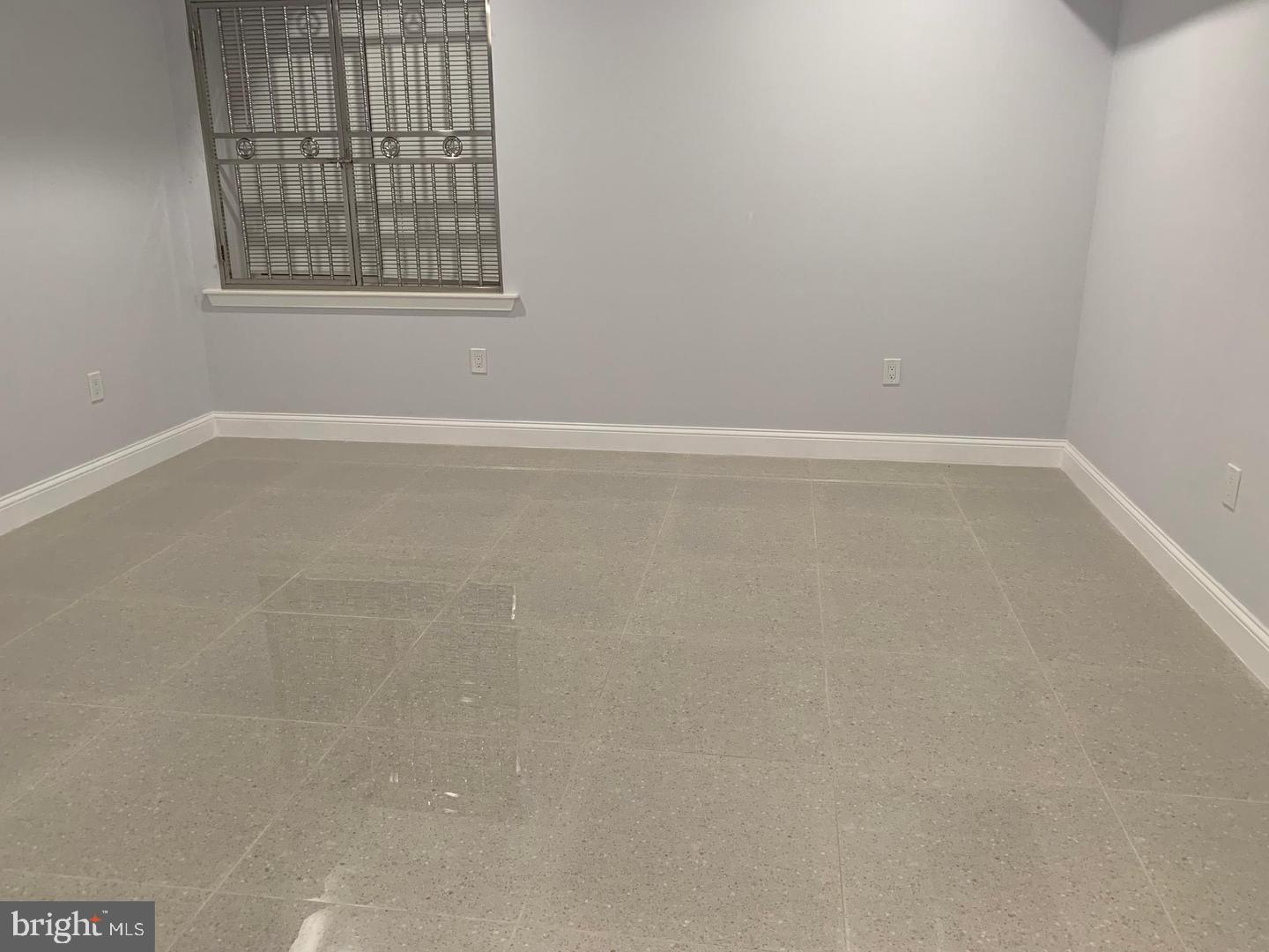 SPRING GARDEN - Residential Lease