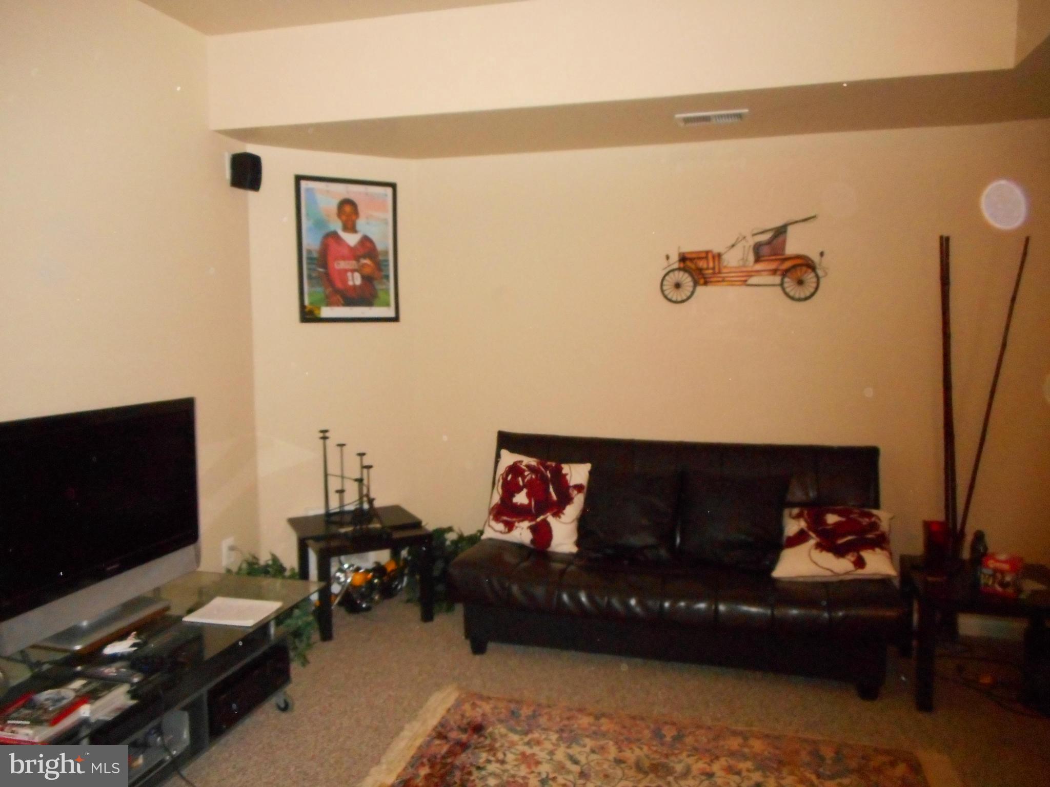 BARRHILL AT INVERNESS VILLAGE - Residential Lease