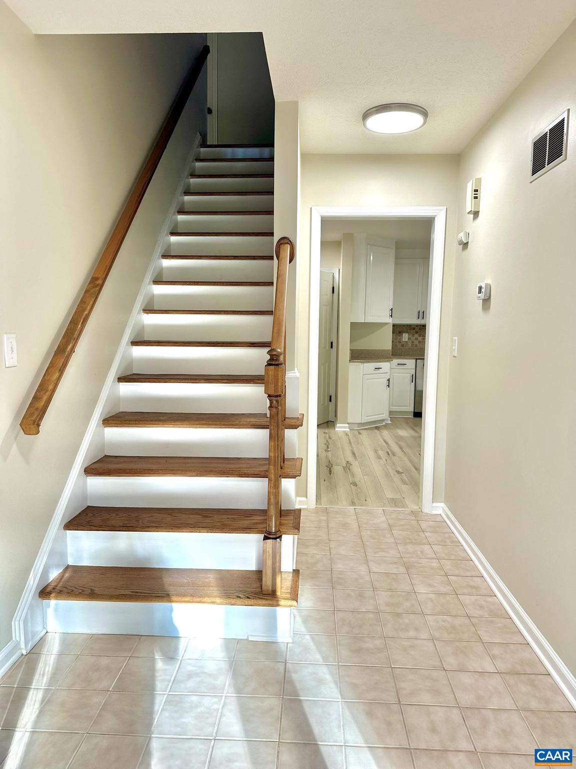 DEER LAKE ESTATES - Residential