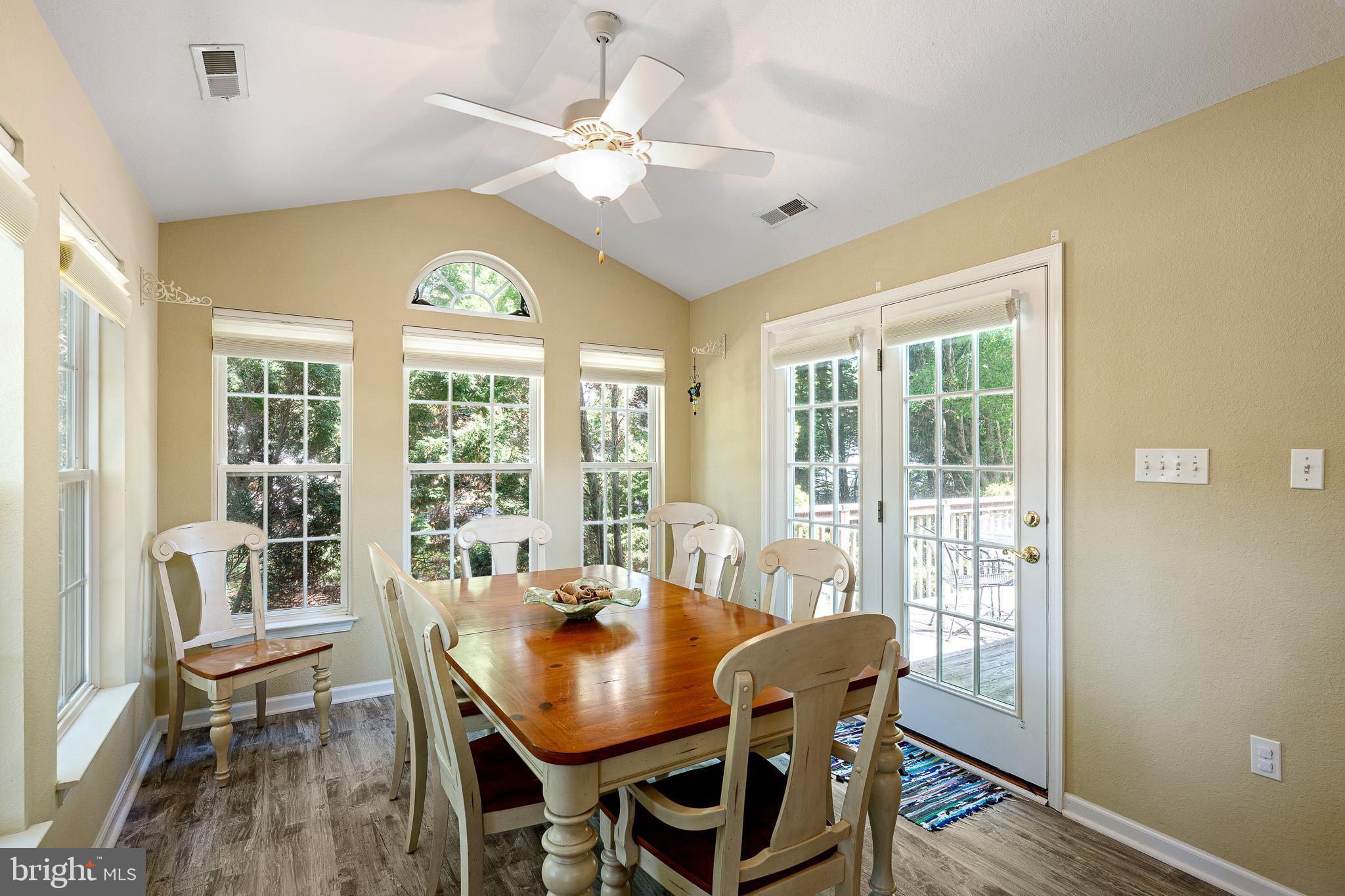 SOUTH HAMPTON - Residential