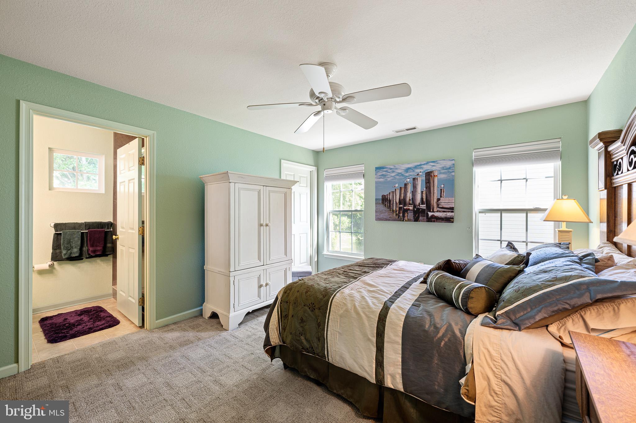 SOUTH HAMPTON - Residential