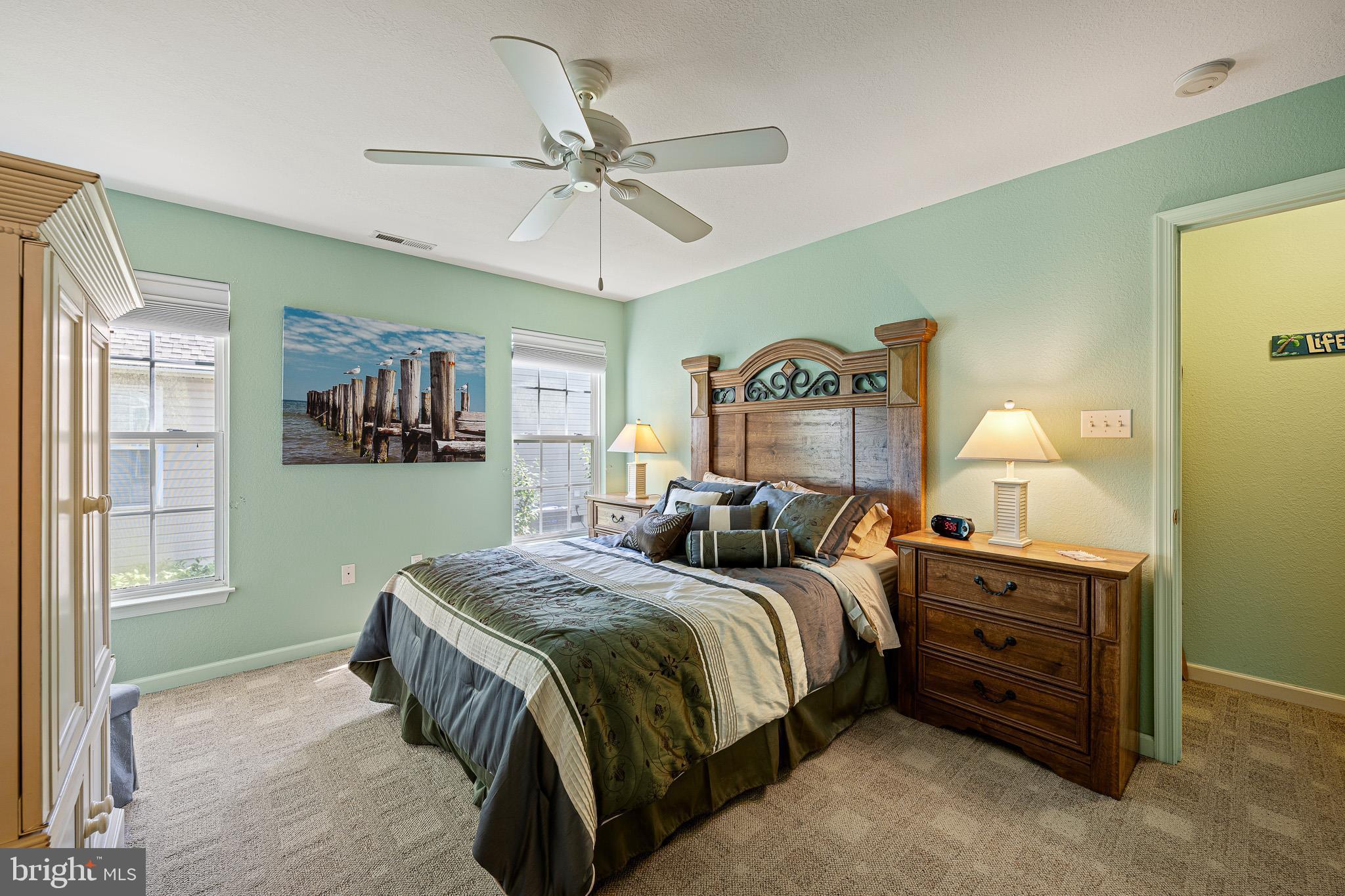 SOUTH HAMPTON - Residential