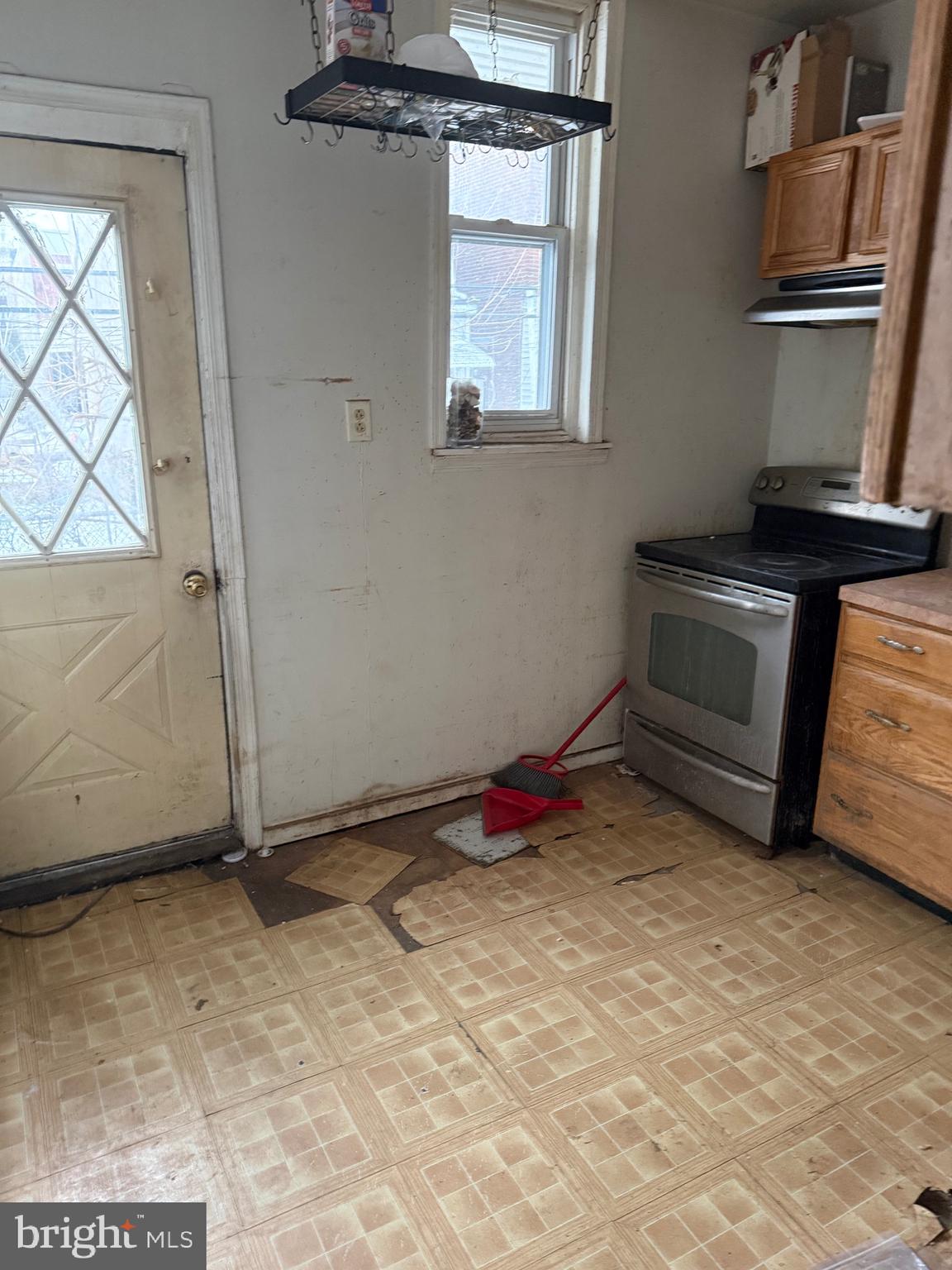 WEST PHILADELPHIA - Residential