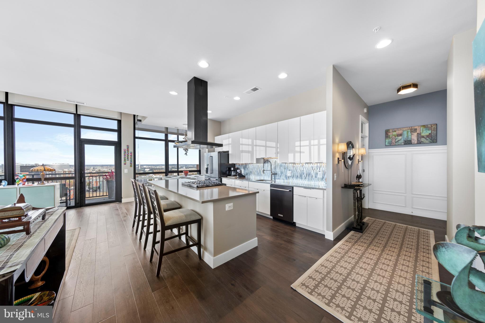 COURTHOUSE - Residential