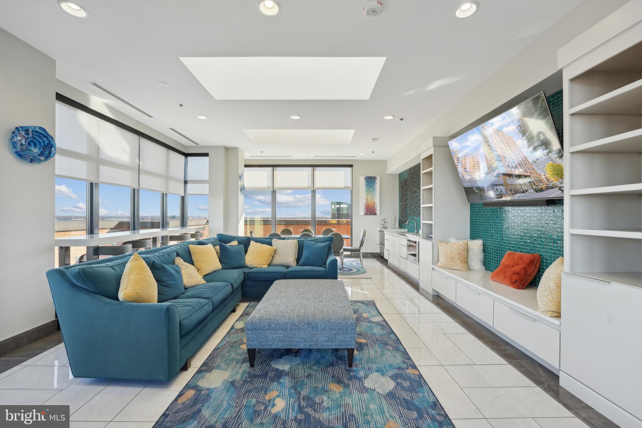 COURTHOUSE - Residential