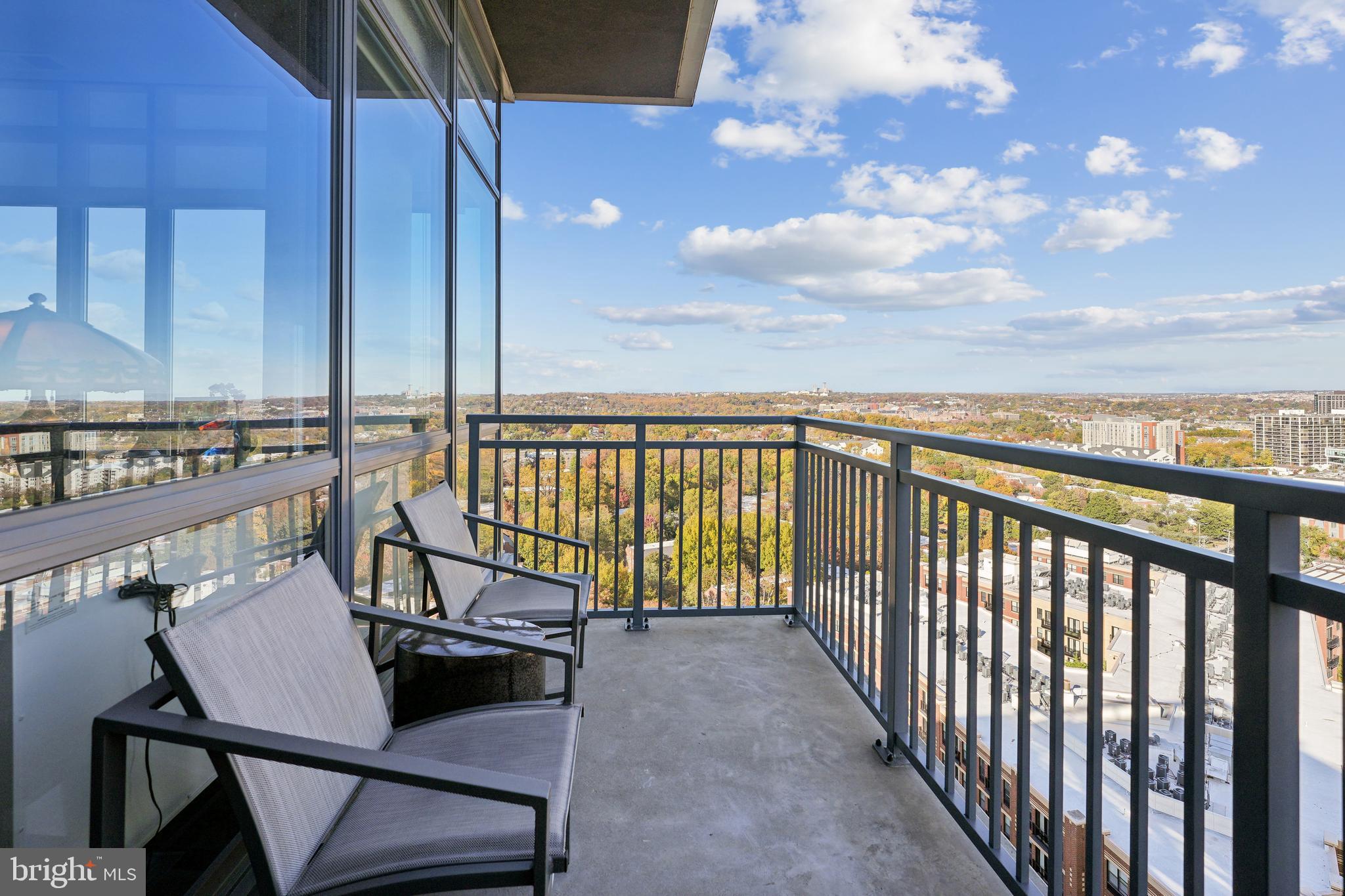 COURTHOUSE - Residential