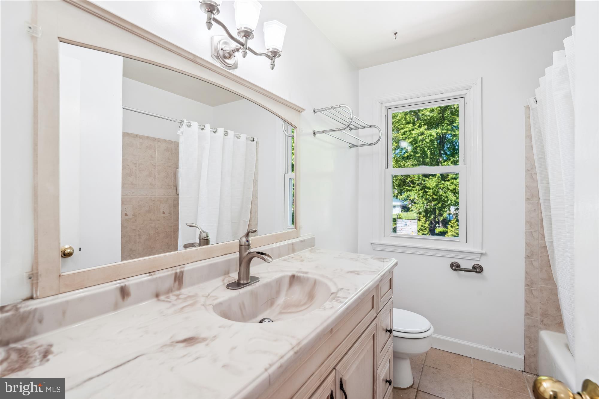 FAIRLAND ESTATES - Residential