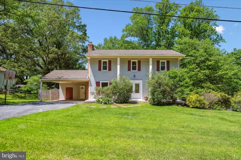 2445 Parallel Lane, Silver Spring, MD MLS: MDMC2182268
