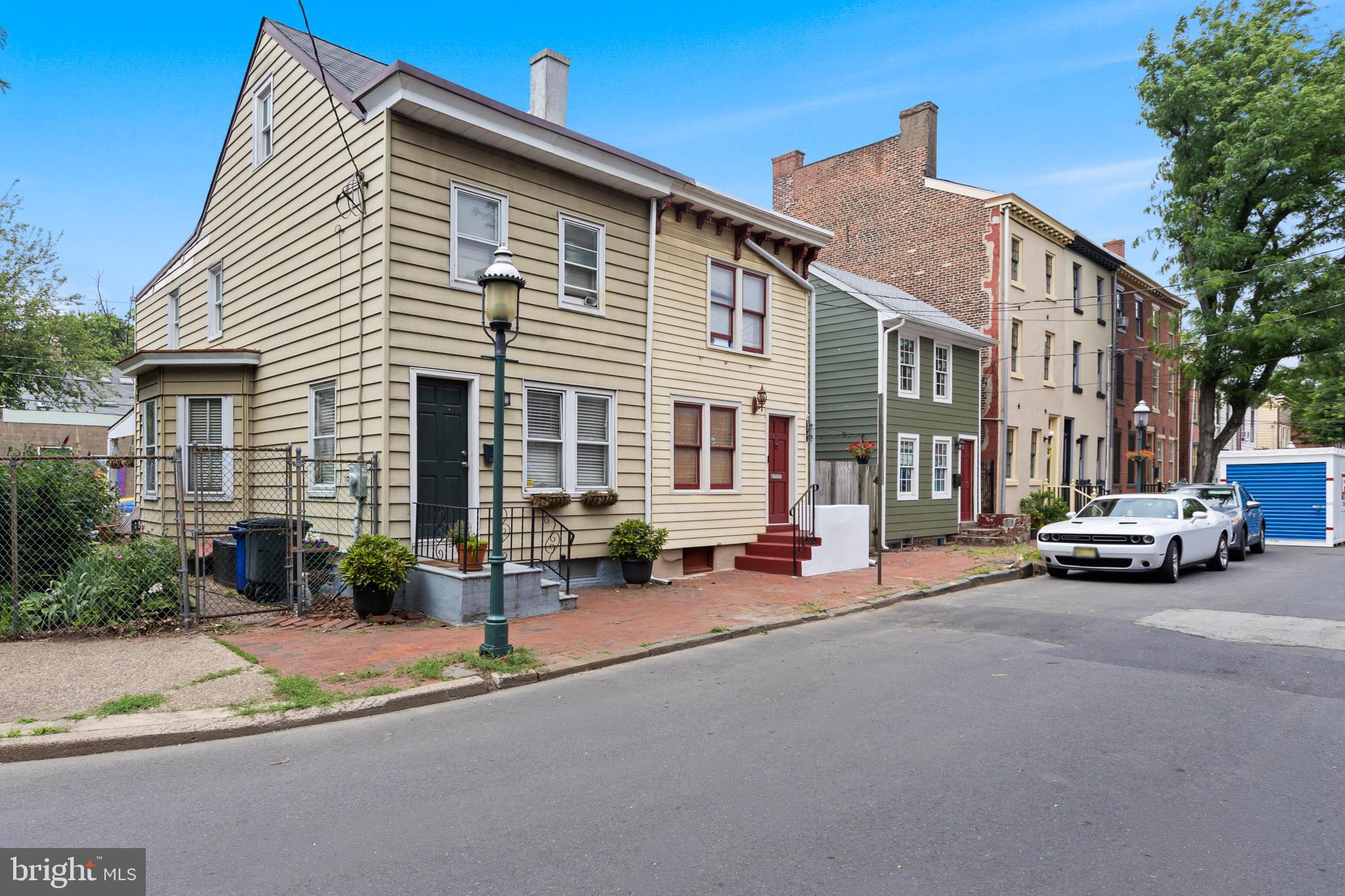 255 CLAY STREET