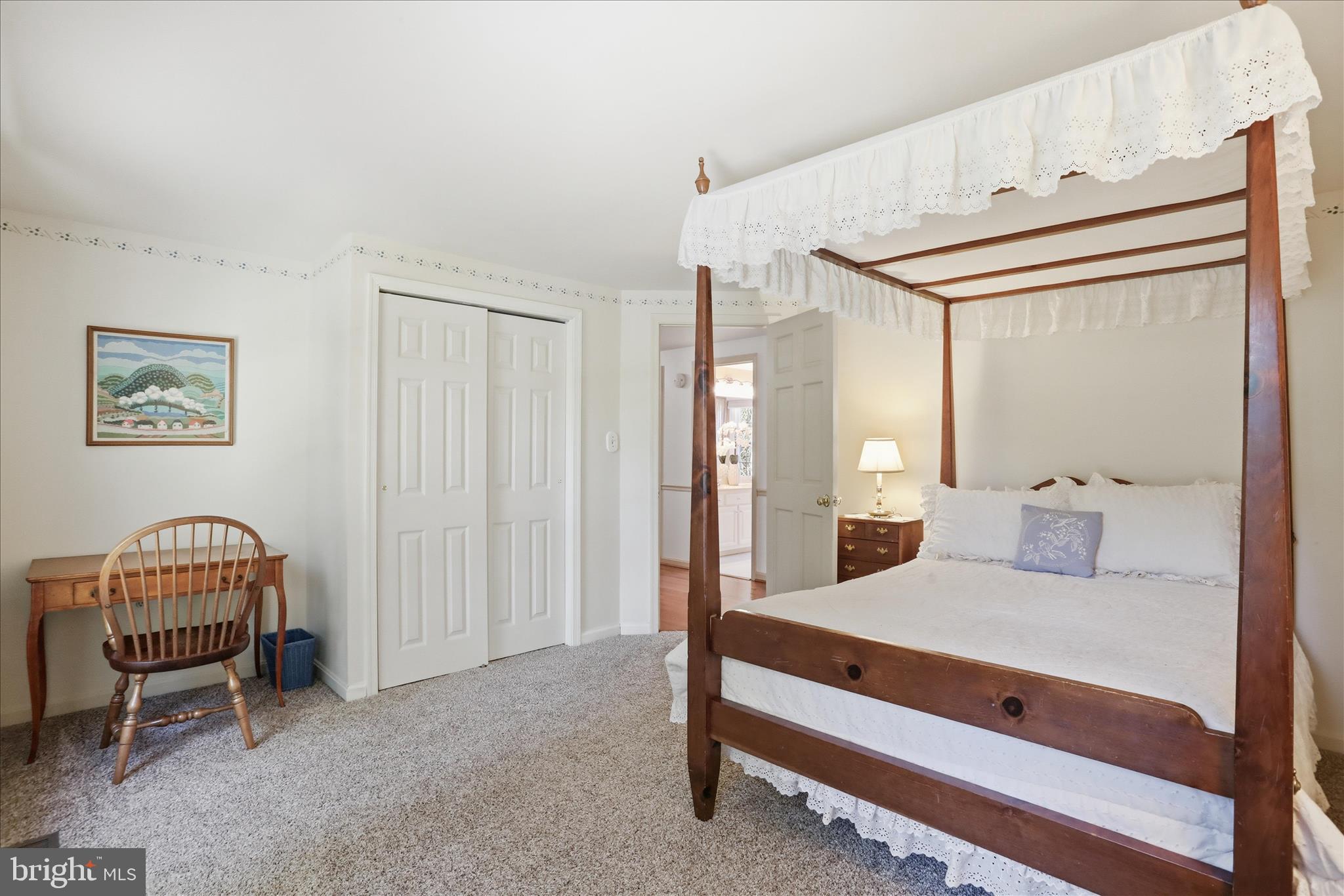 STEEPLE CHASE - Residential