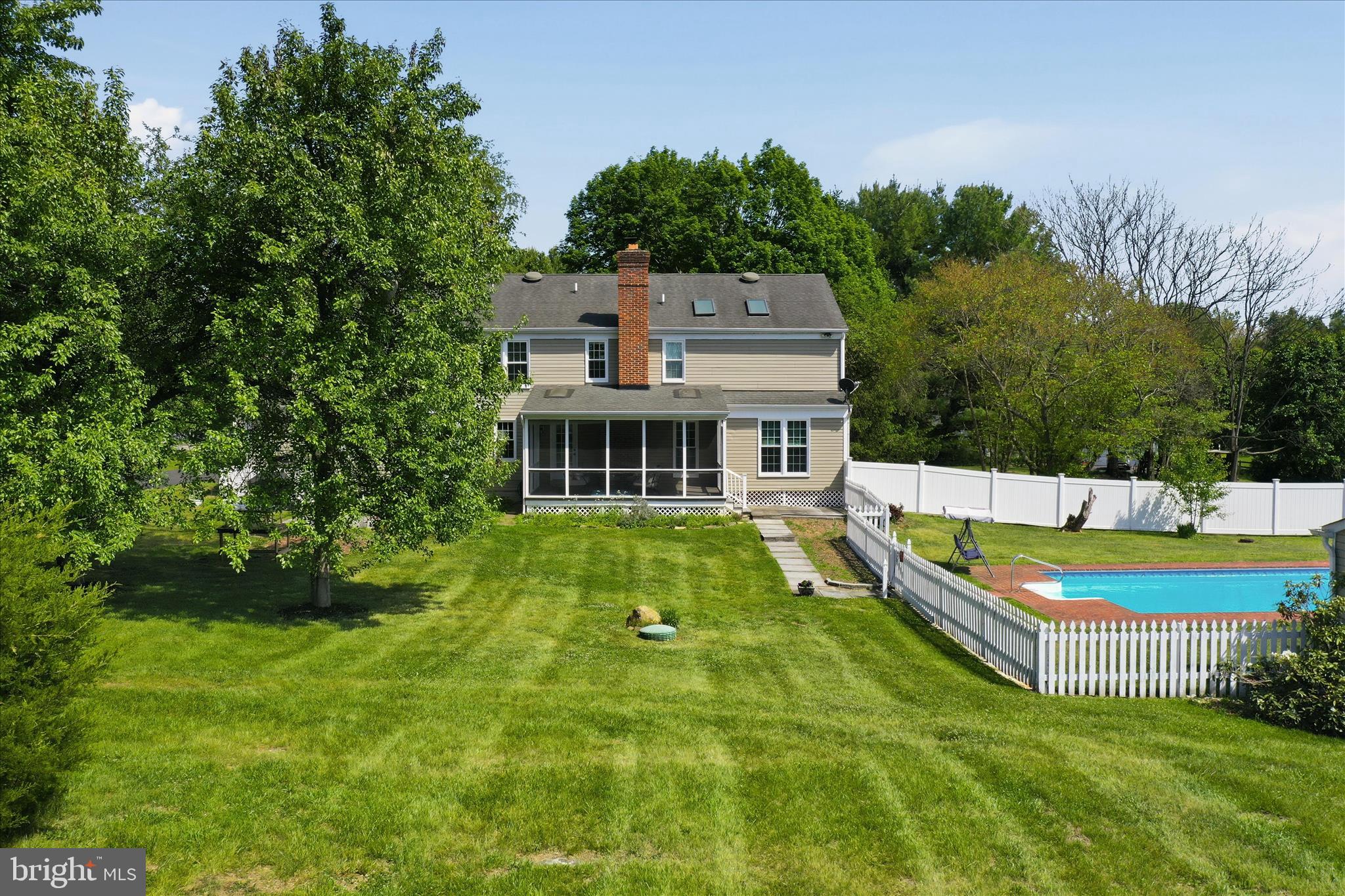 STEEPLE CHASE - Residential