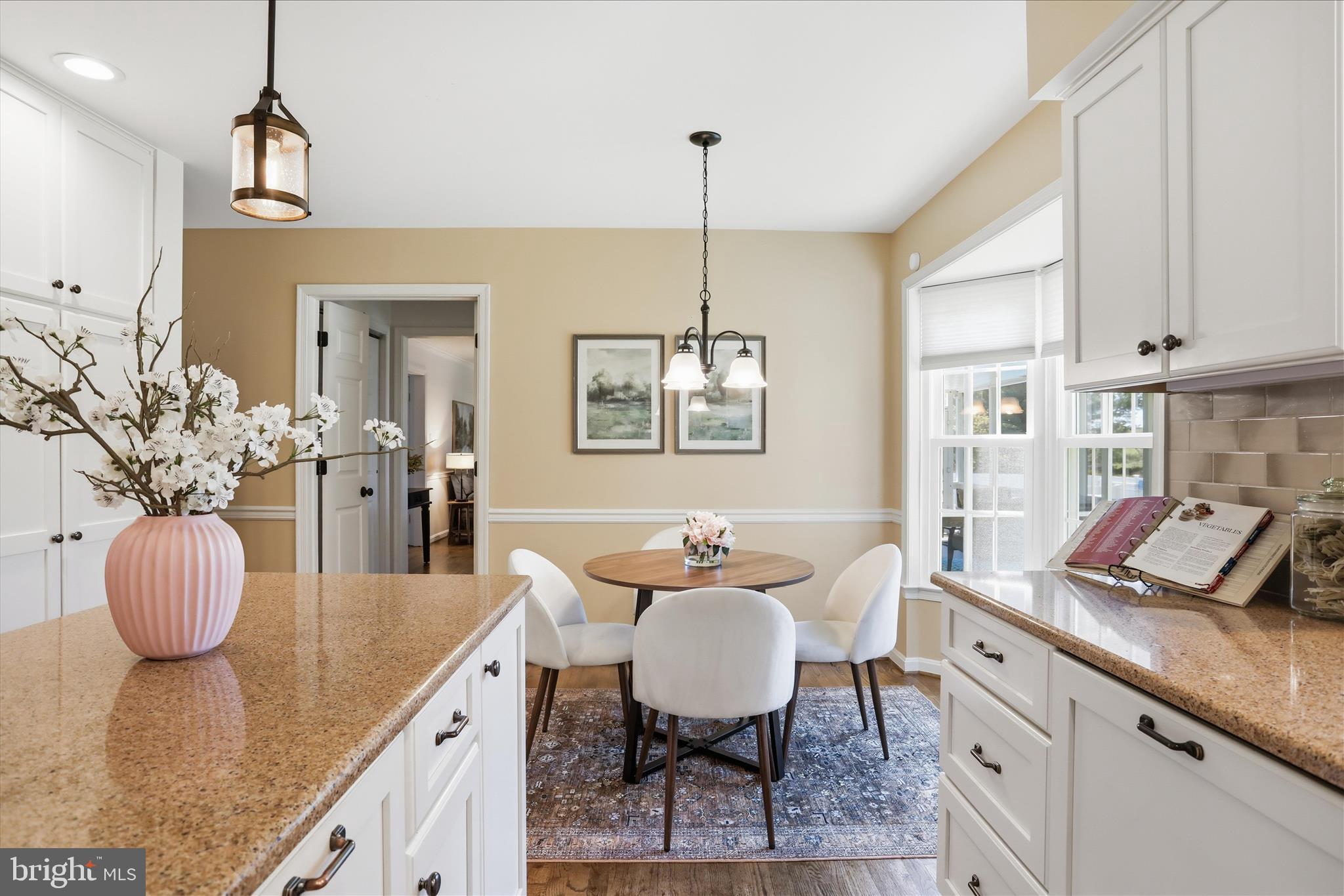 STEEPLE CHASE - Residential