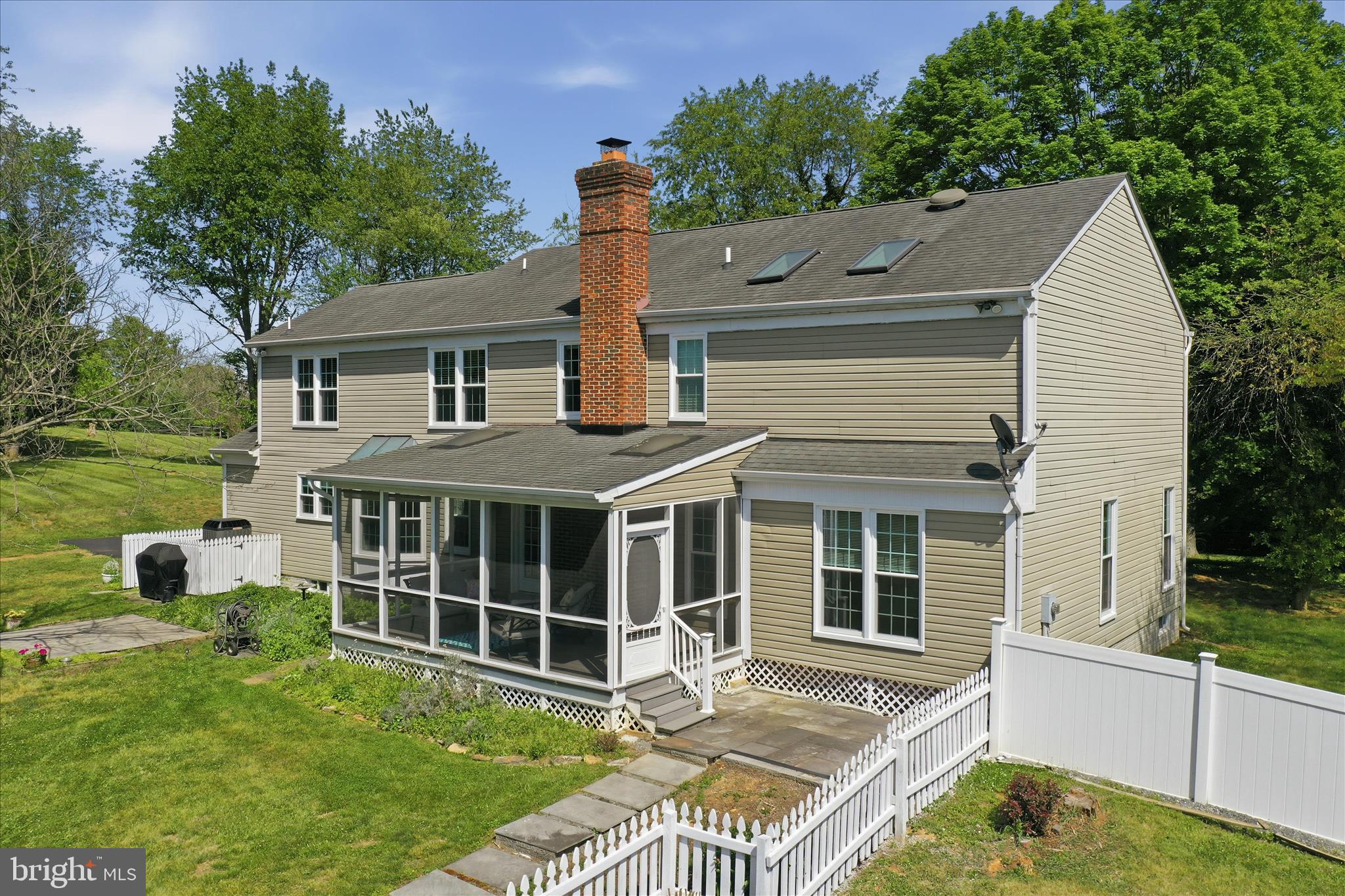 STEEPLE CHASE - Residential