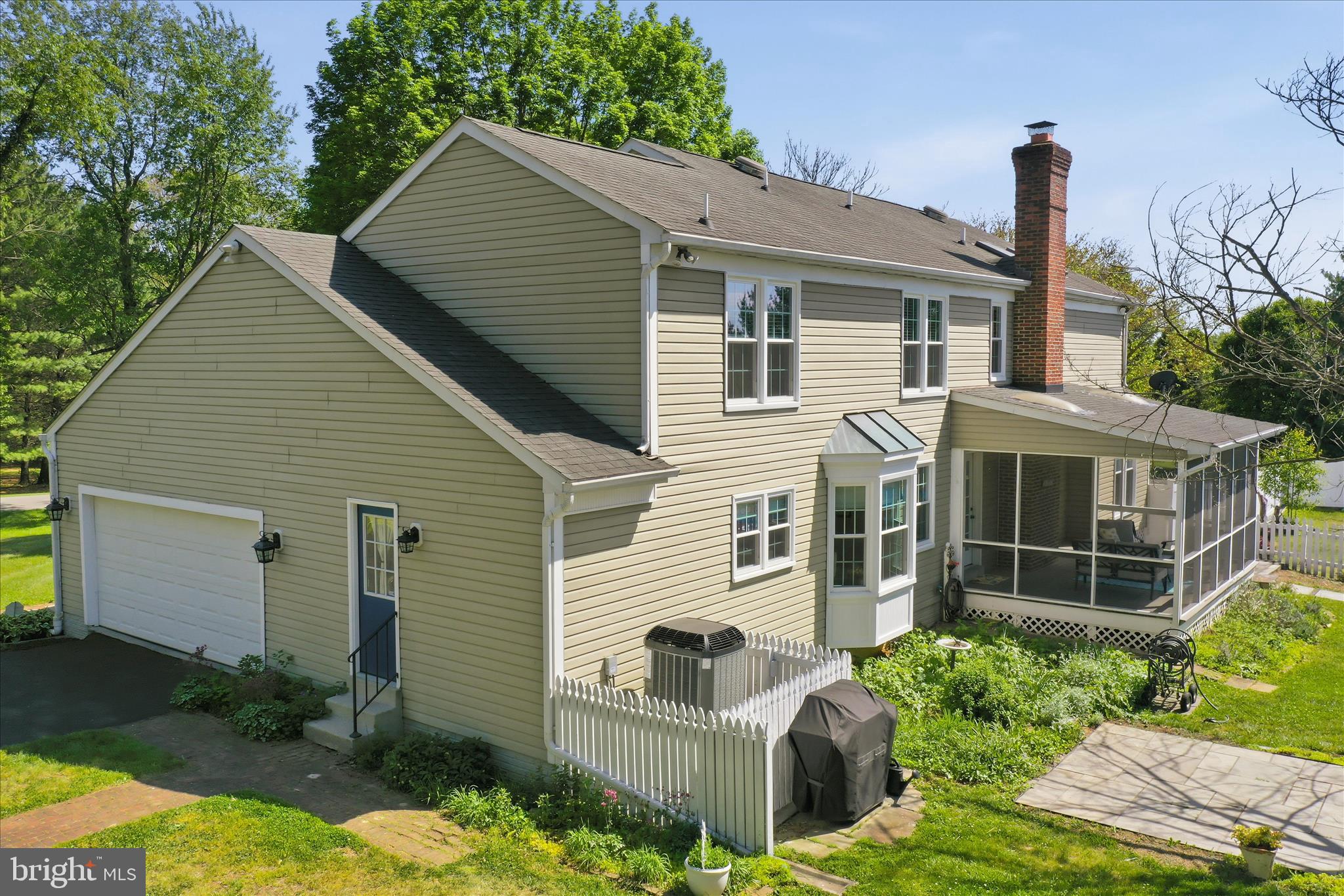 STEEPLE CHASE - Residential
