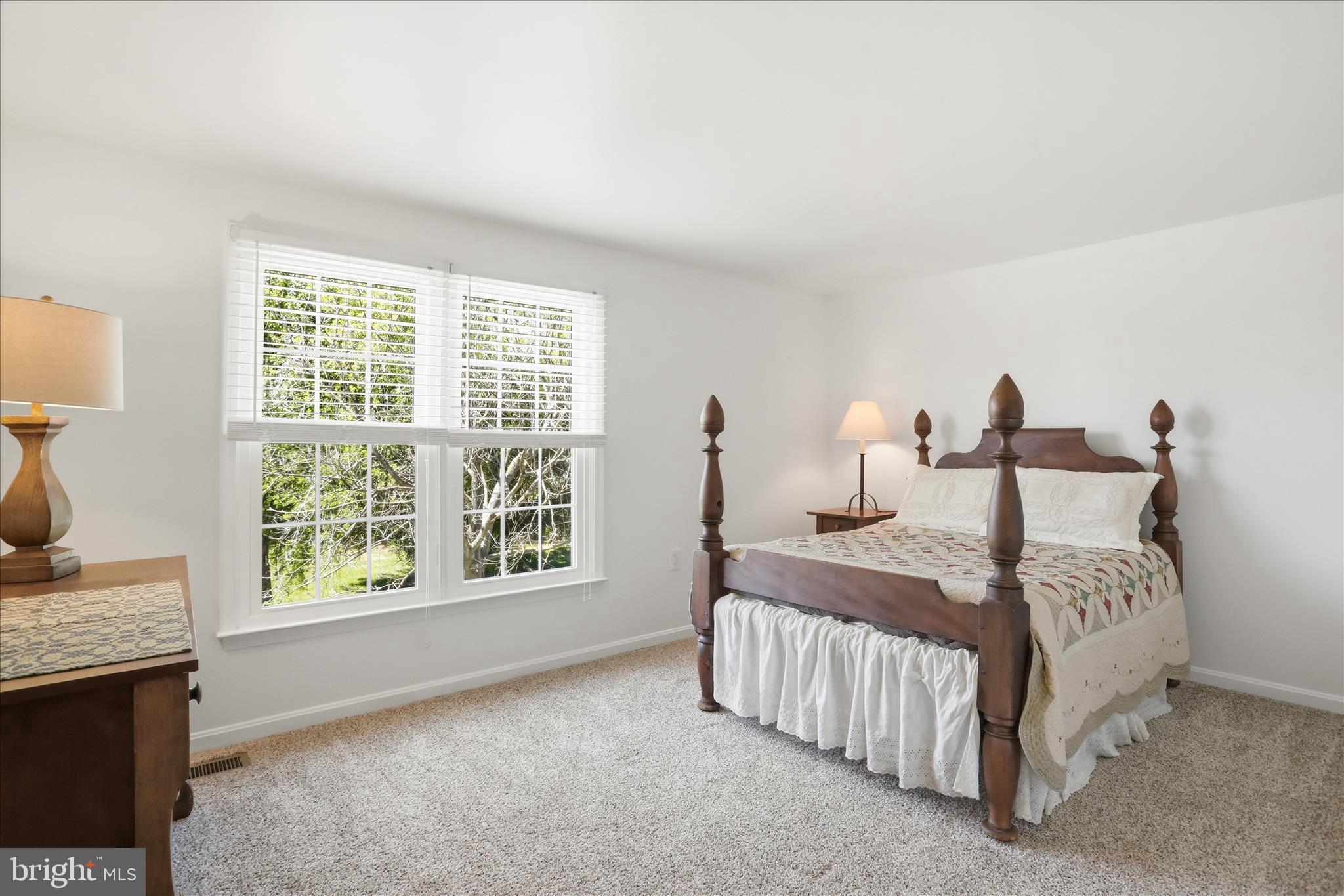 STEEPLE CHASE - Residential