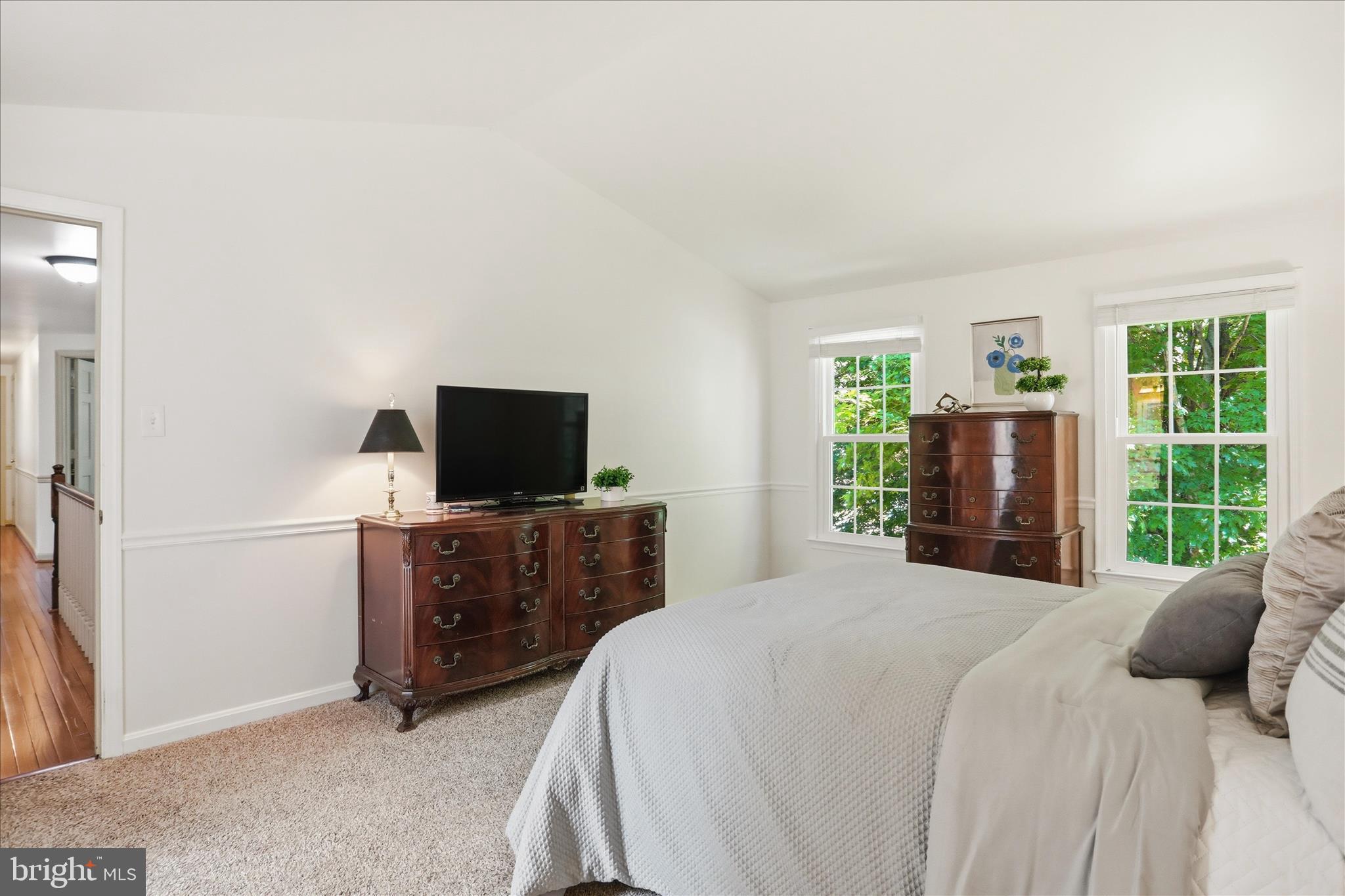 STEEPLE CHASE - Residential