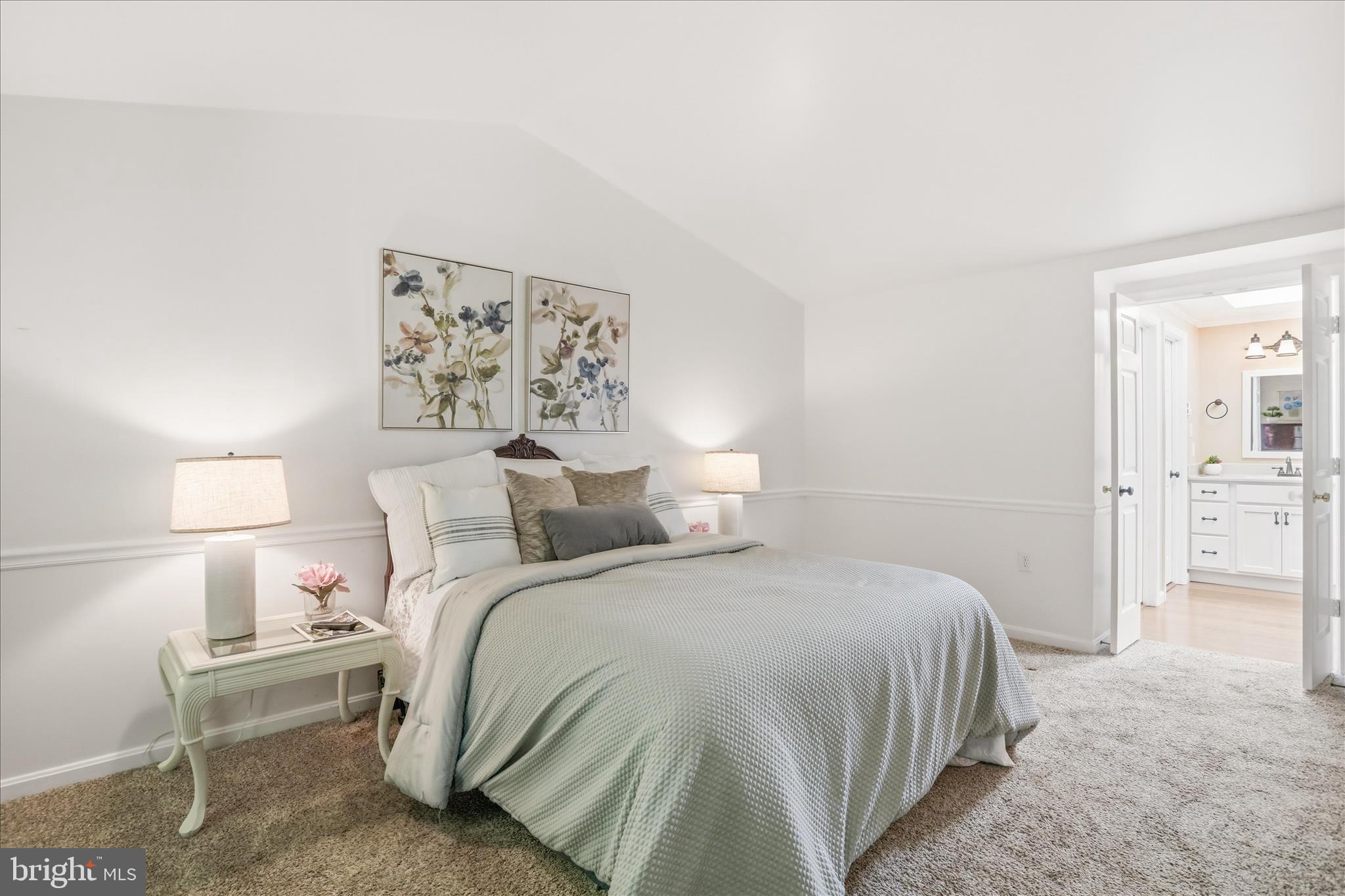 STEEPLE CHASE - Residential