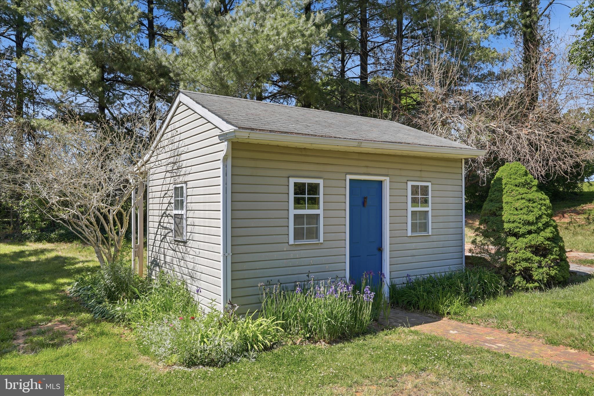 STEEPLE CHASE - Residential