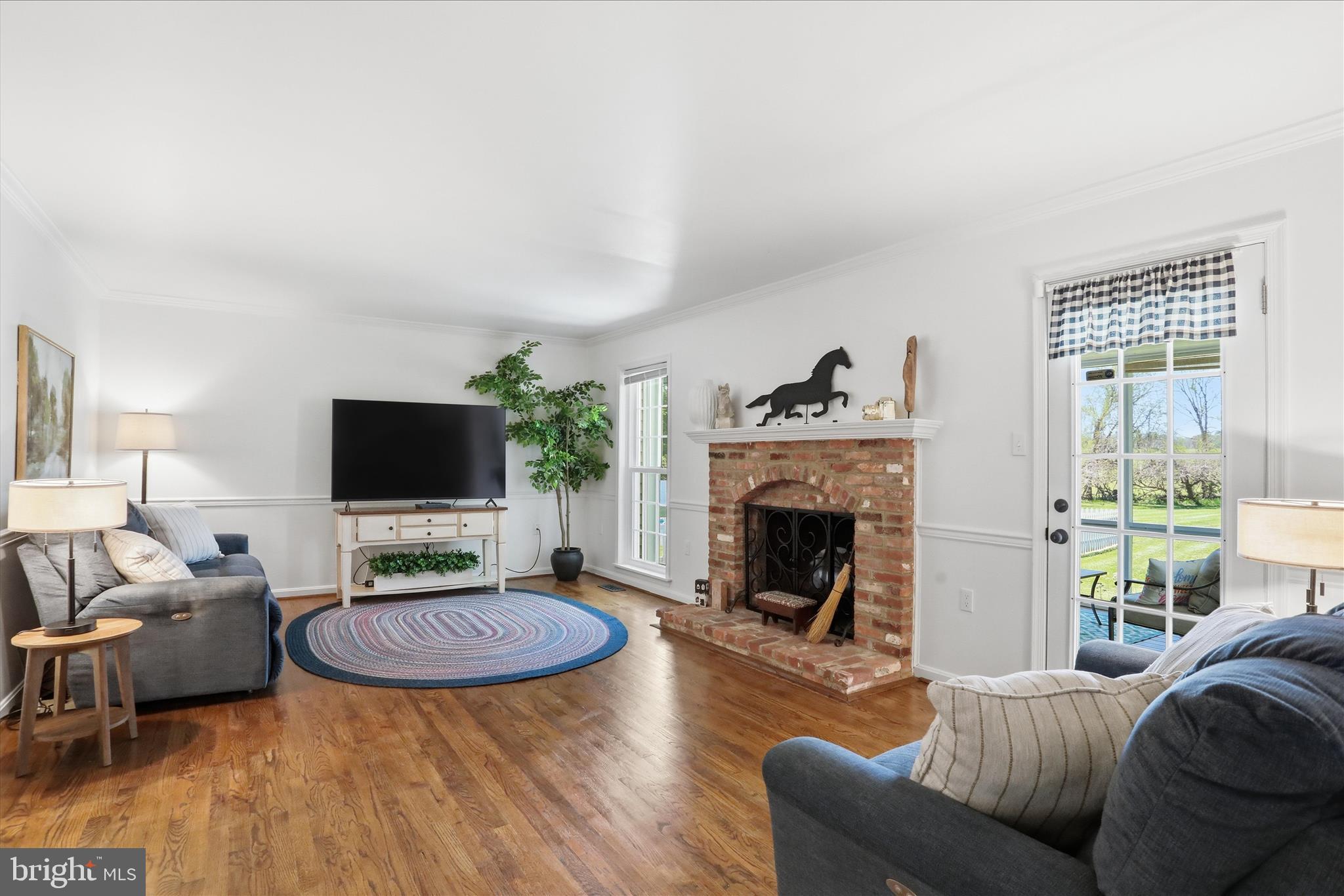 STEEPLE CHASE - Residential
