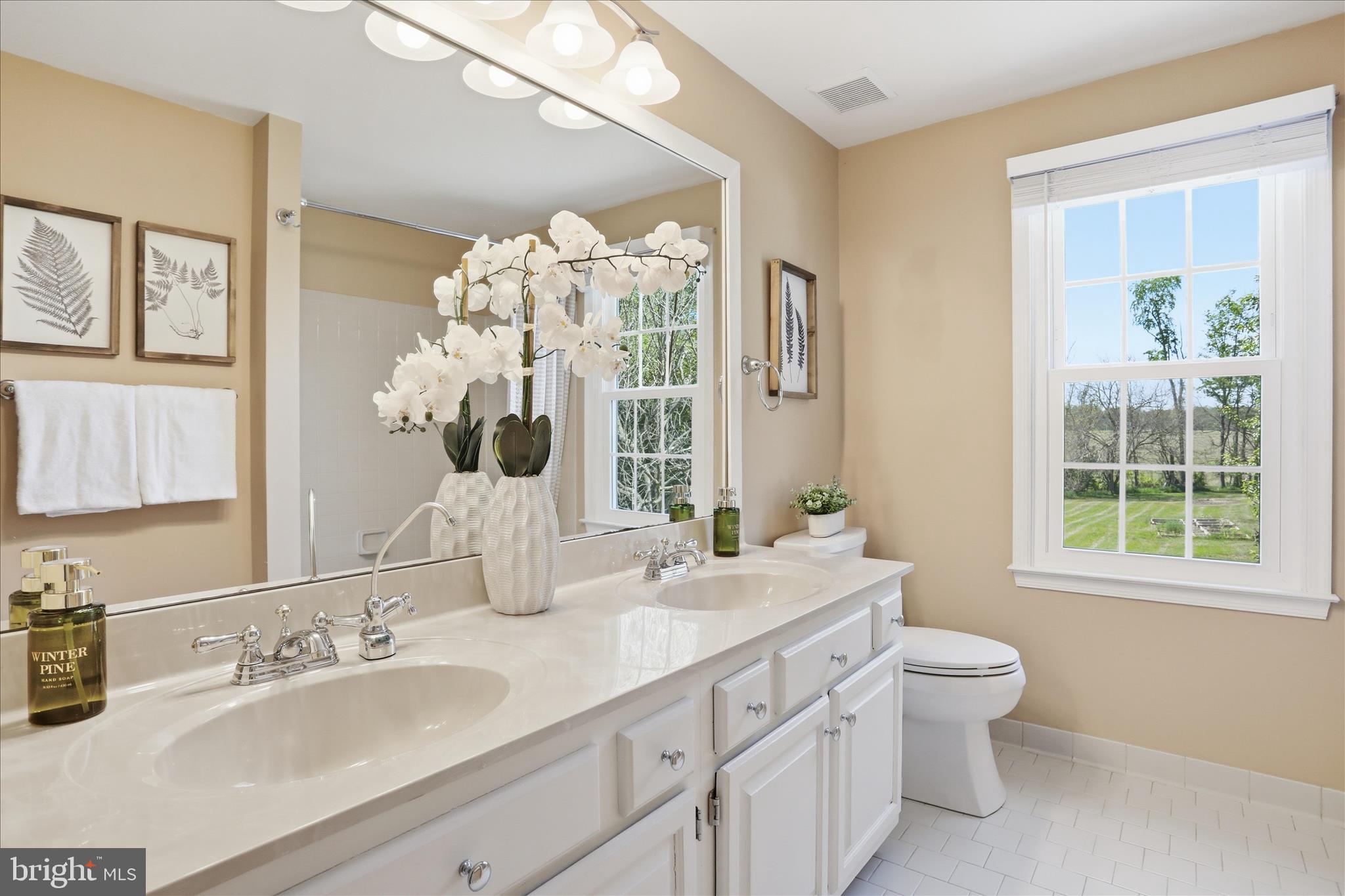 STEEPLE CHASE - Residential