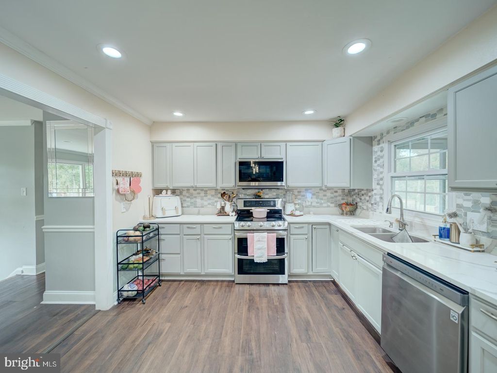 Photo of 11286 Lucasville Road, MANASSAS, VA 20112 (MLS # VAPW2104108)