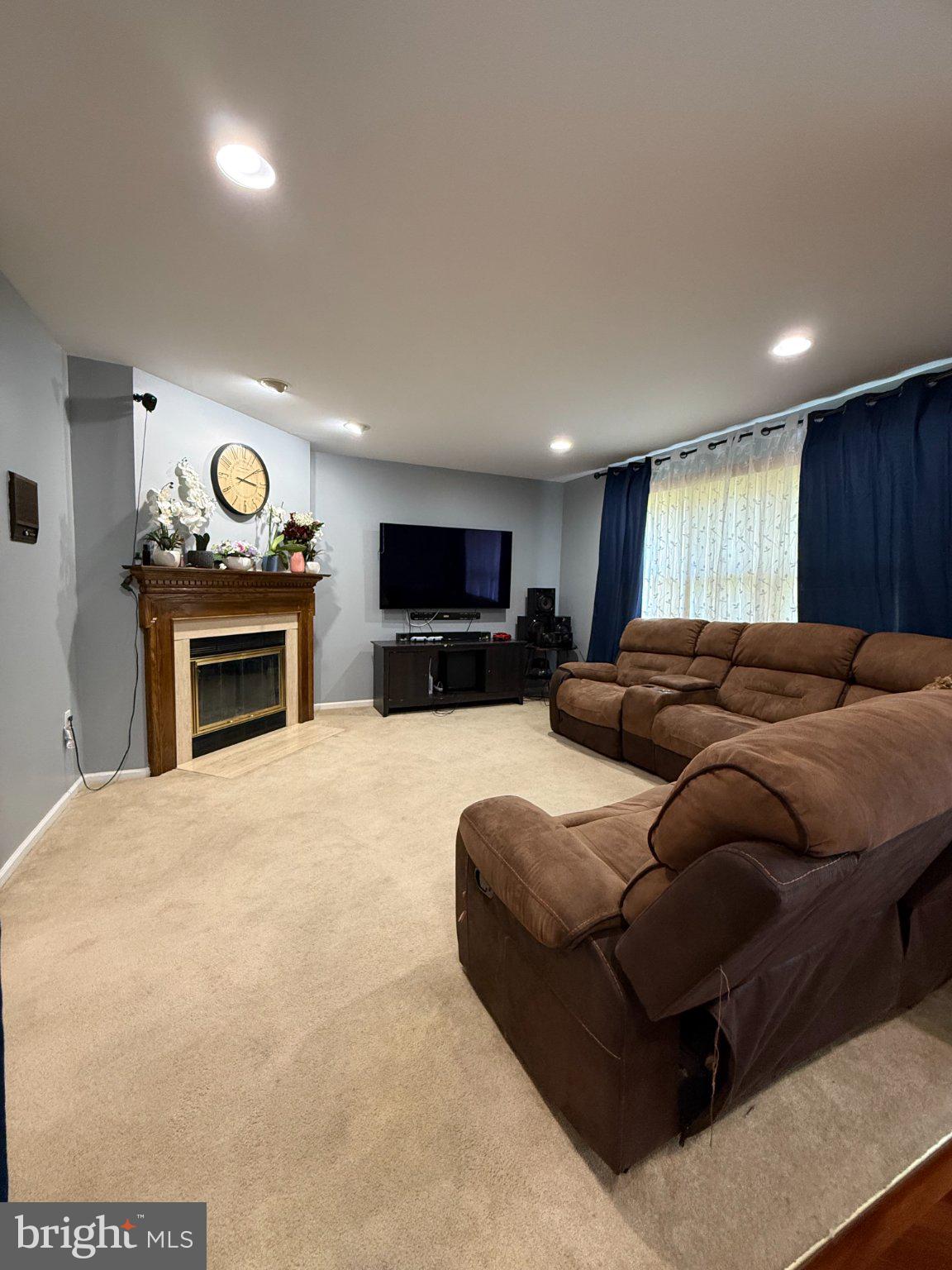 1129 BYRON COURT