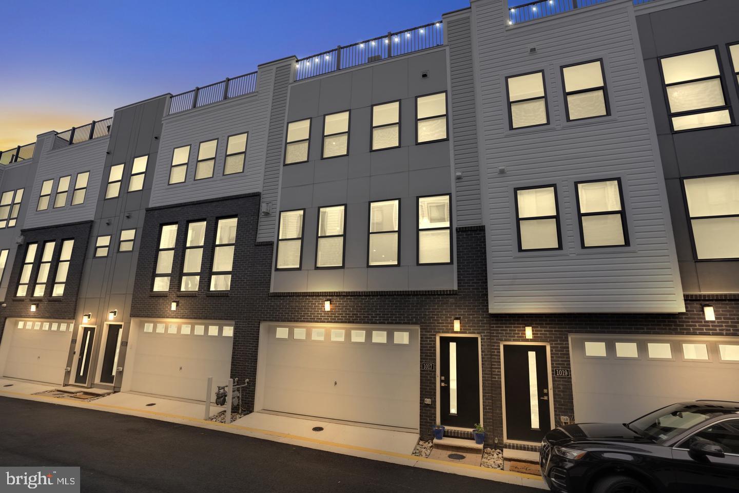 1017 S TAYLOR COURT
