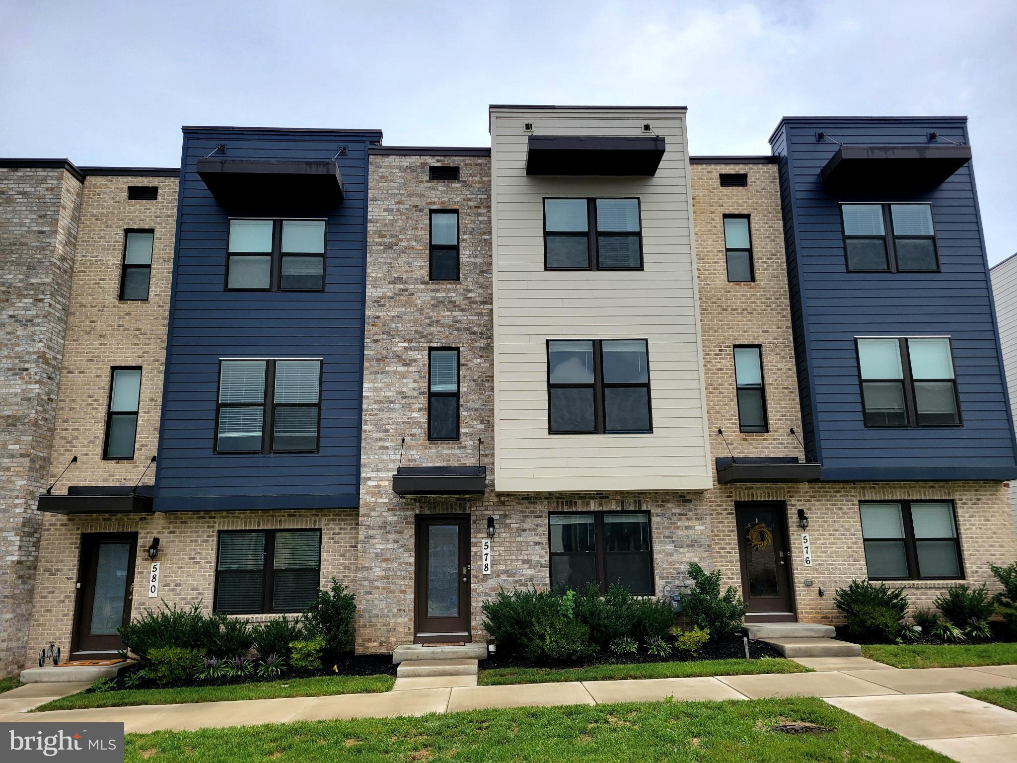 RENN QUARTER - Residential Lease