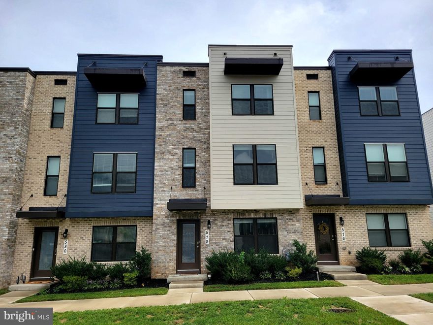 READY FOR RENT... NEAR OLD TOWN FREDERICK.
Bright and spacious 2 yr new home with 2 car garage.  Granite and stainless steel apps, gorgeous, spacious kitchen.  New carpeting on the bedroom level, PLUS entrance level.  LVP on the main level.  Yardwork (lawn mowing) done by the HOA.  Community pool.  Renn Quarter community offers a clubhouse, pool, tot lot, dog park, greenspace, pavilions, and a trail that connects to Carroll Creek.

Do not use RentSpree until told to do so by LA or TA.