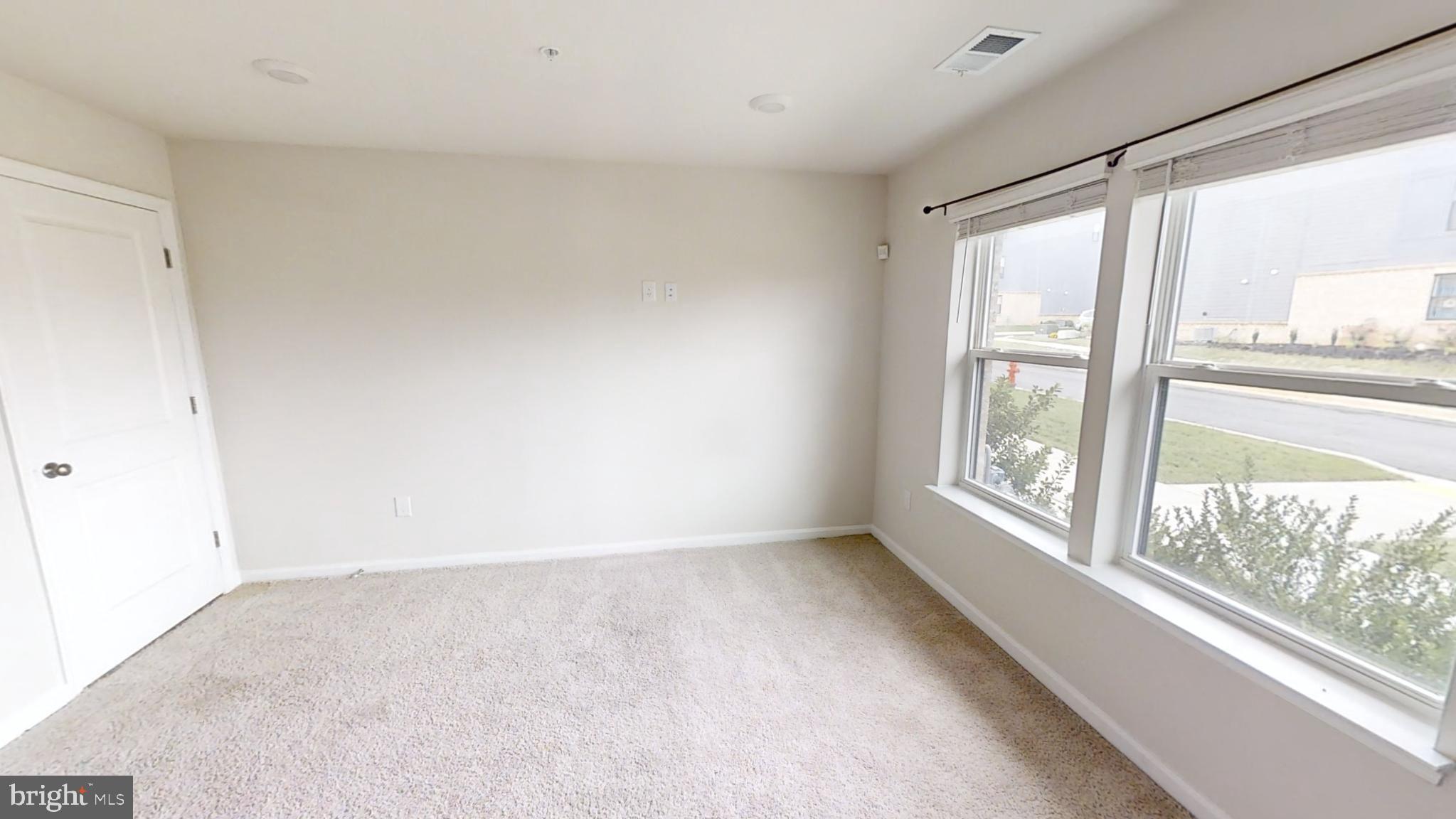 RENN QUARTER - Residential Lease