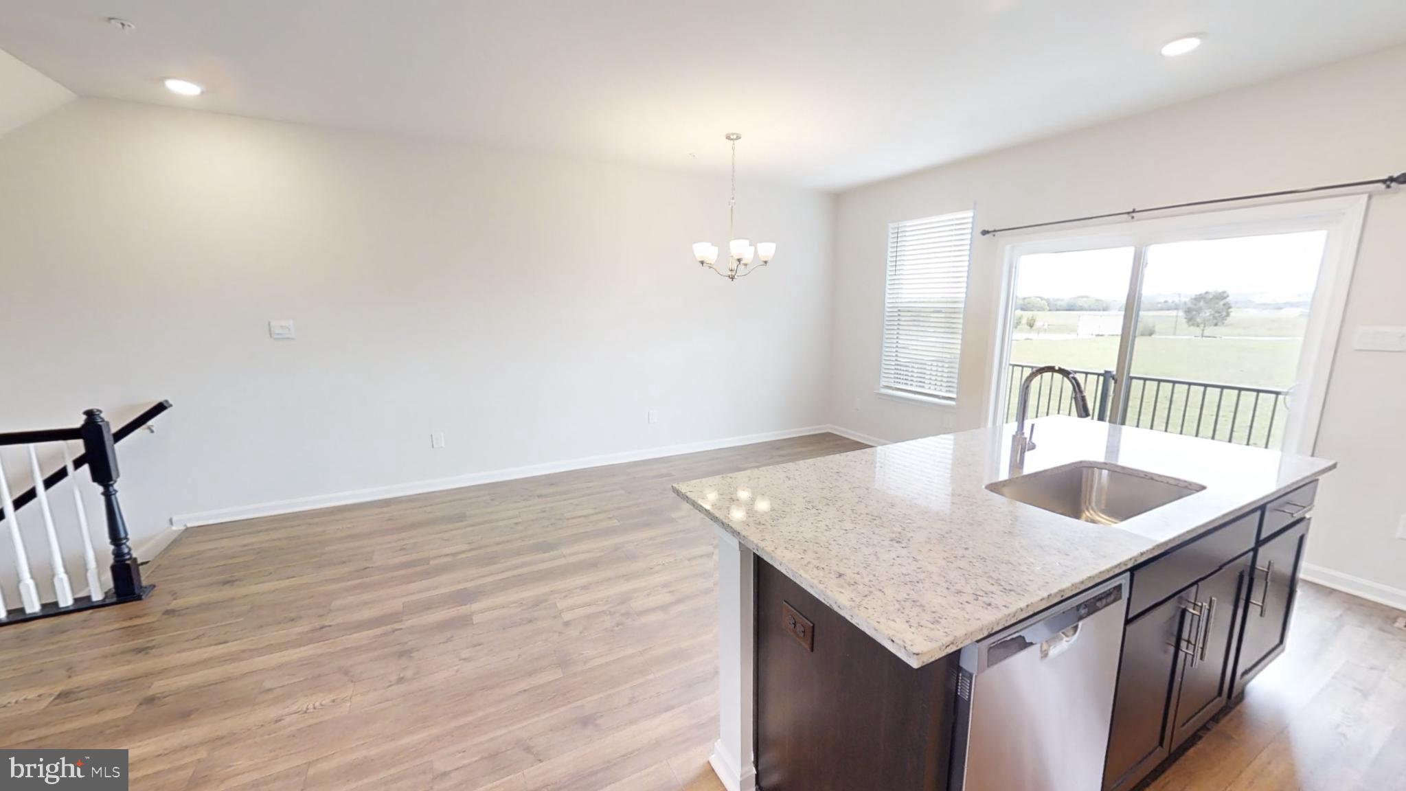 RENN QUARTER - Residential Lease