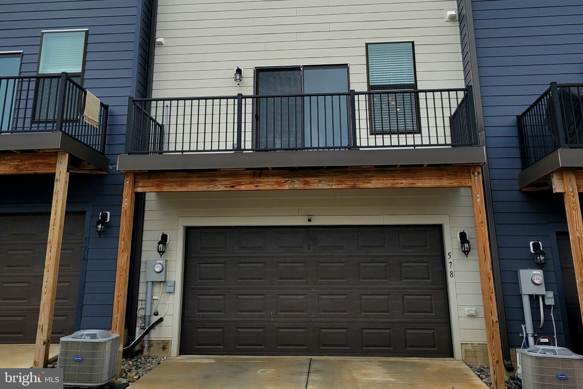 RENN QUARTER - Residential Lease