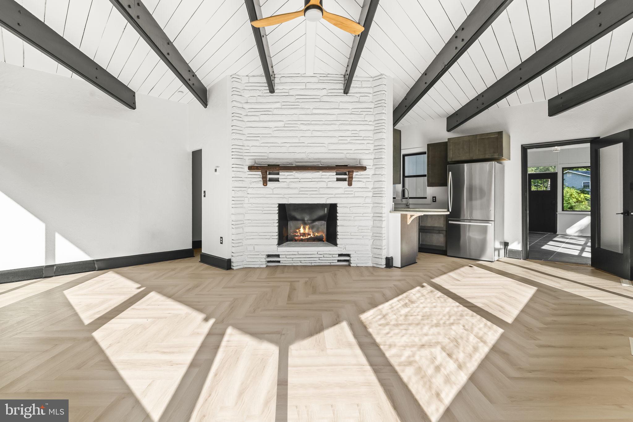 DRUM POINT - Residential