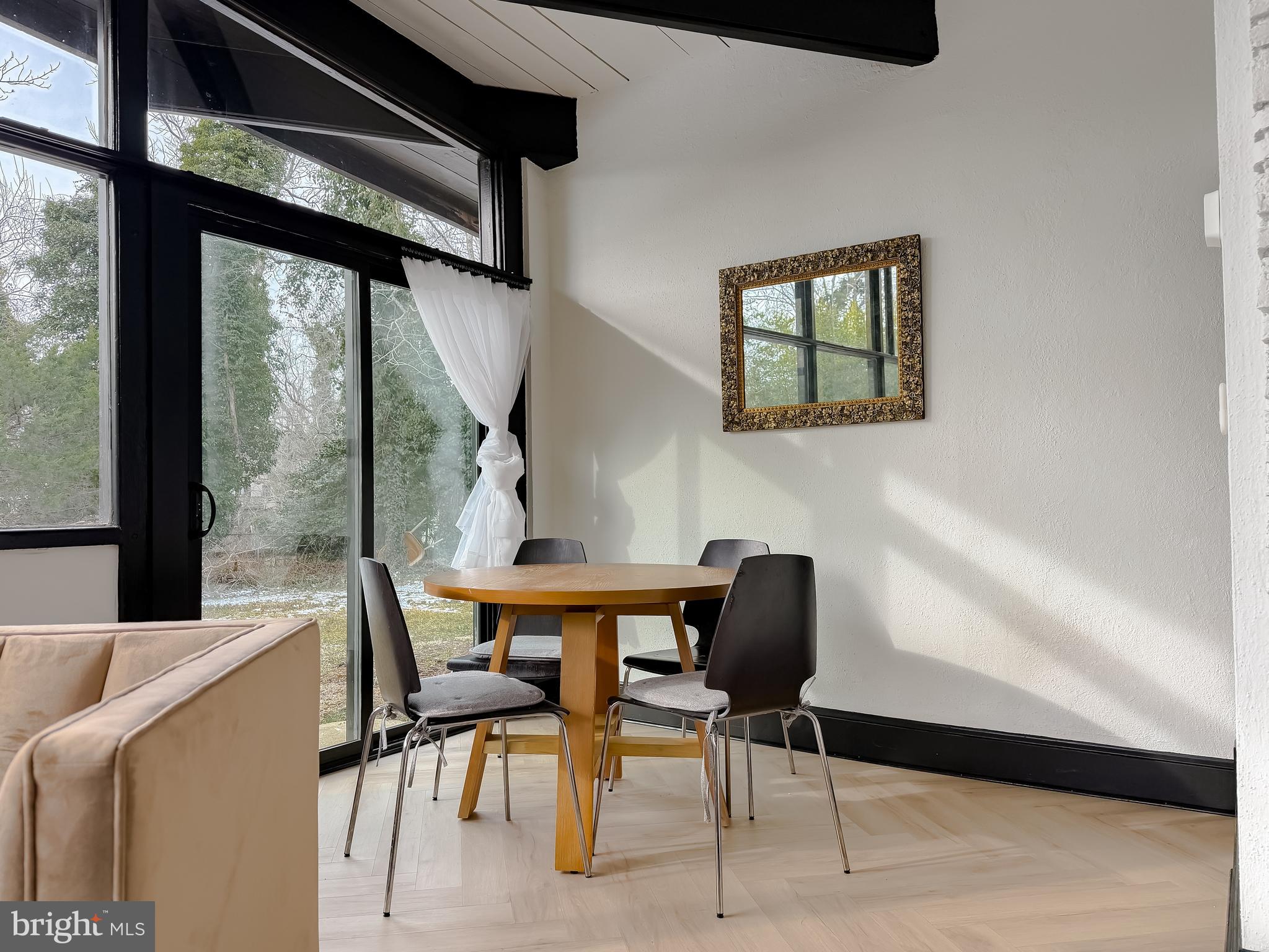 DRUM POINT - Residential