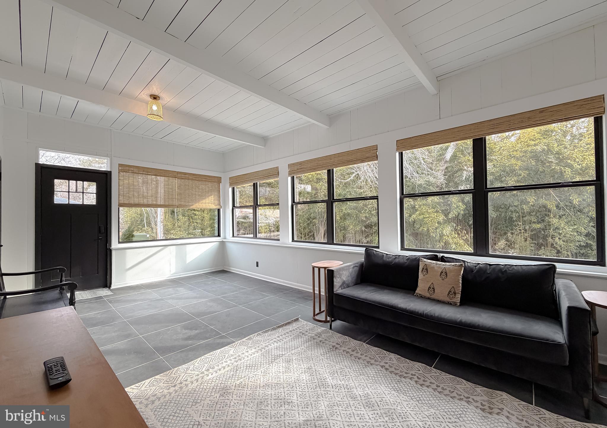 DRUM POINT - Residential