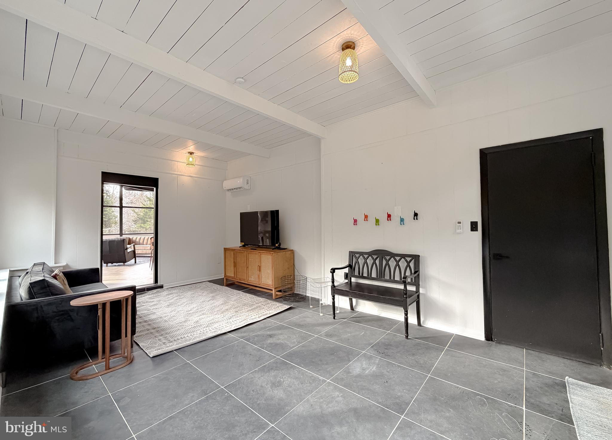 DRUM POINT - Residential