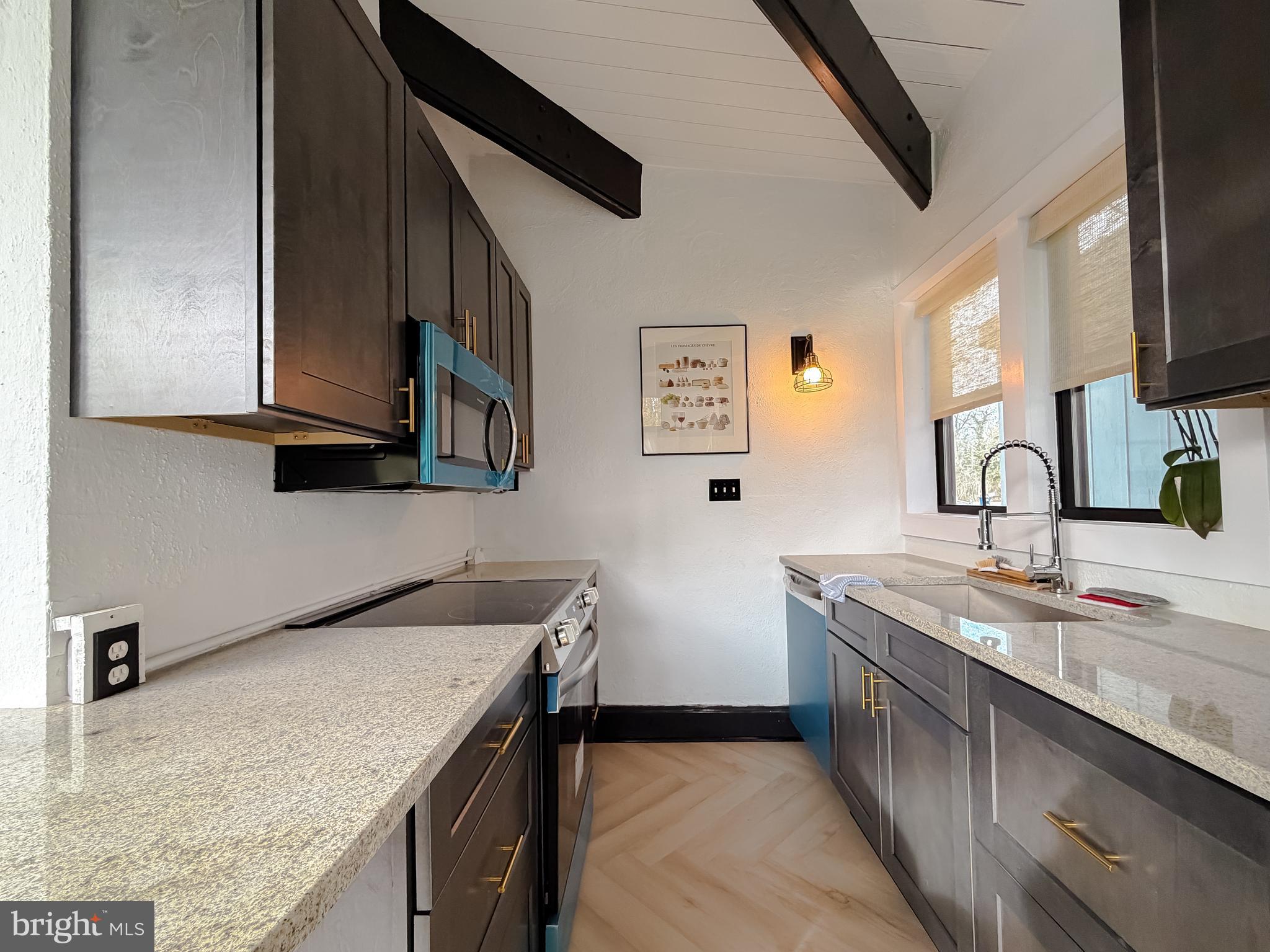 DRUM POINT - Residential